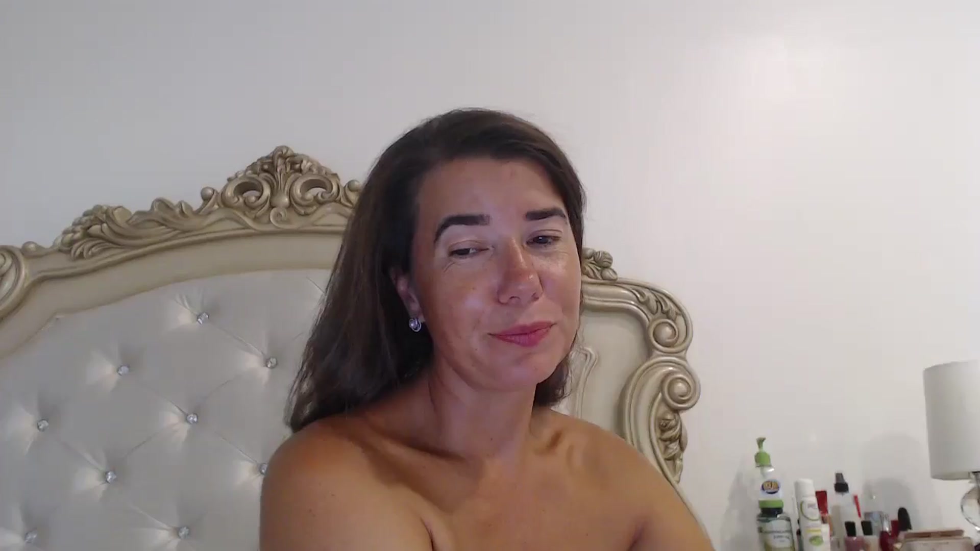 Gallery image thumbnail from Godiva6's myfreecams stream on, 09/17/2025, 23:04 image 6 of 20