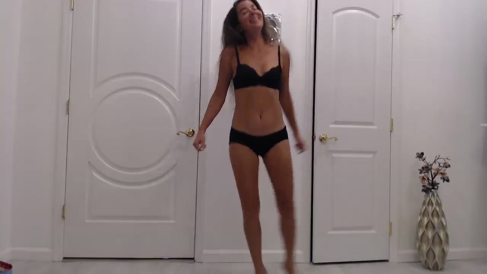 Gallery image thumbnail from Godiva6's myfreecams stream on, 10/16/2025, 23:06 image 10 of 20