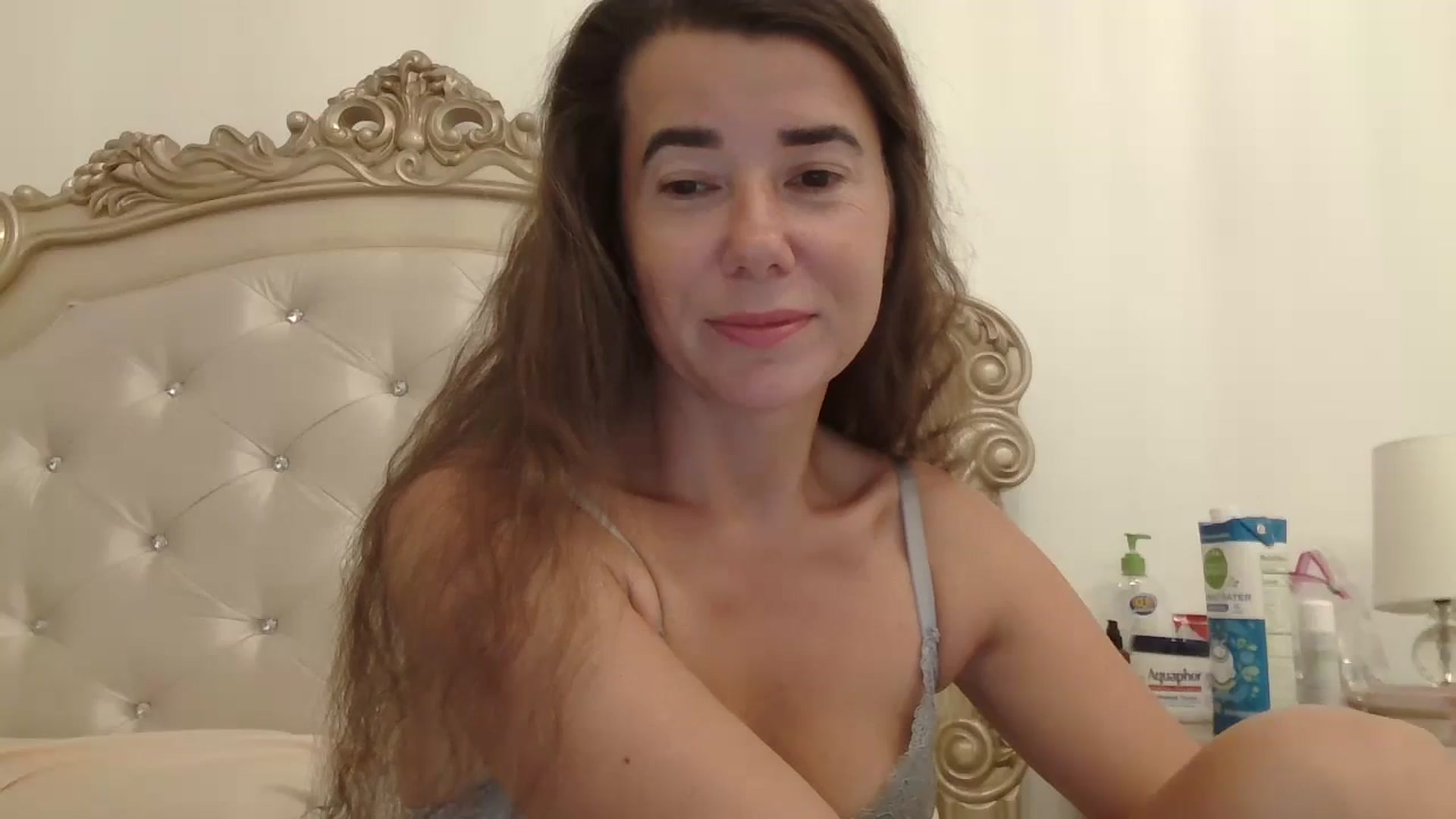 Gallery image thumbnail from Godiva6's myfreecams stream on, 10/28/2025, 23:13 image 16 of 20