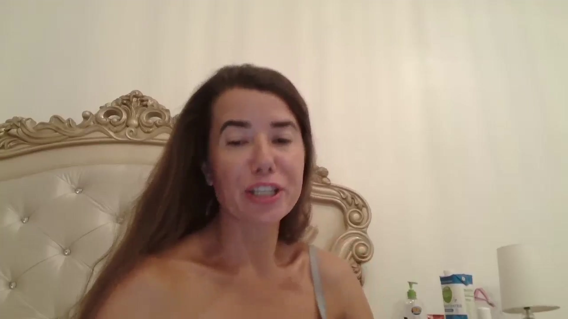 Gallery image thumbnail from Godiva6's myfreecams stream on, 10/28/2025, 23:43 image 15 of 20