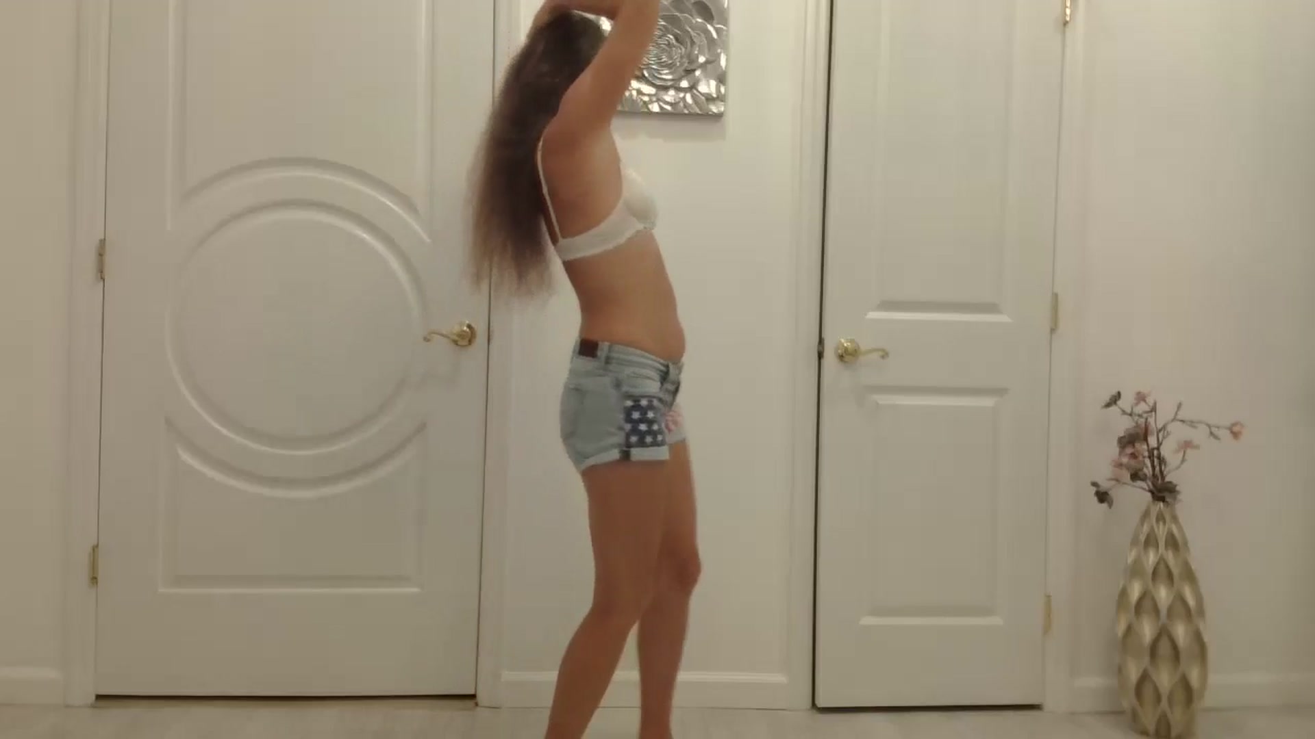 Gallery image thumbnail from Godiva6's myfreecams stream on, 11/21/2025, 24:01 image 2 of 20