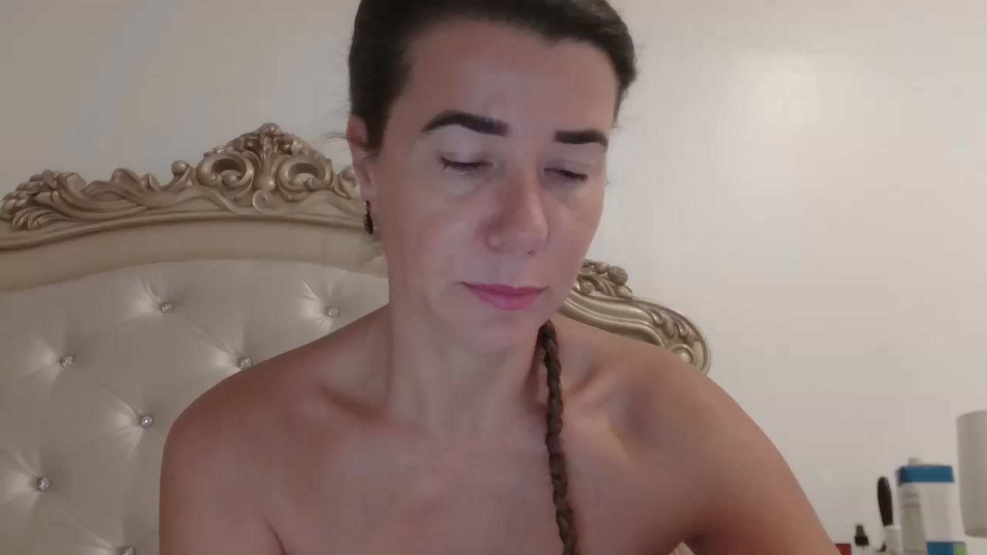 Gallery image thumbnail from Godiva6's myfreecams stream on, 12/04/2025, 24:00 image 1 of 20