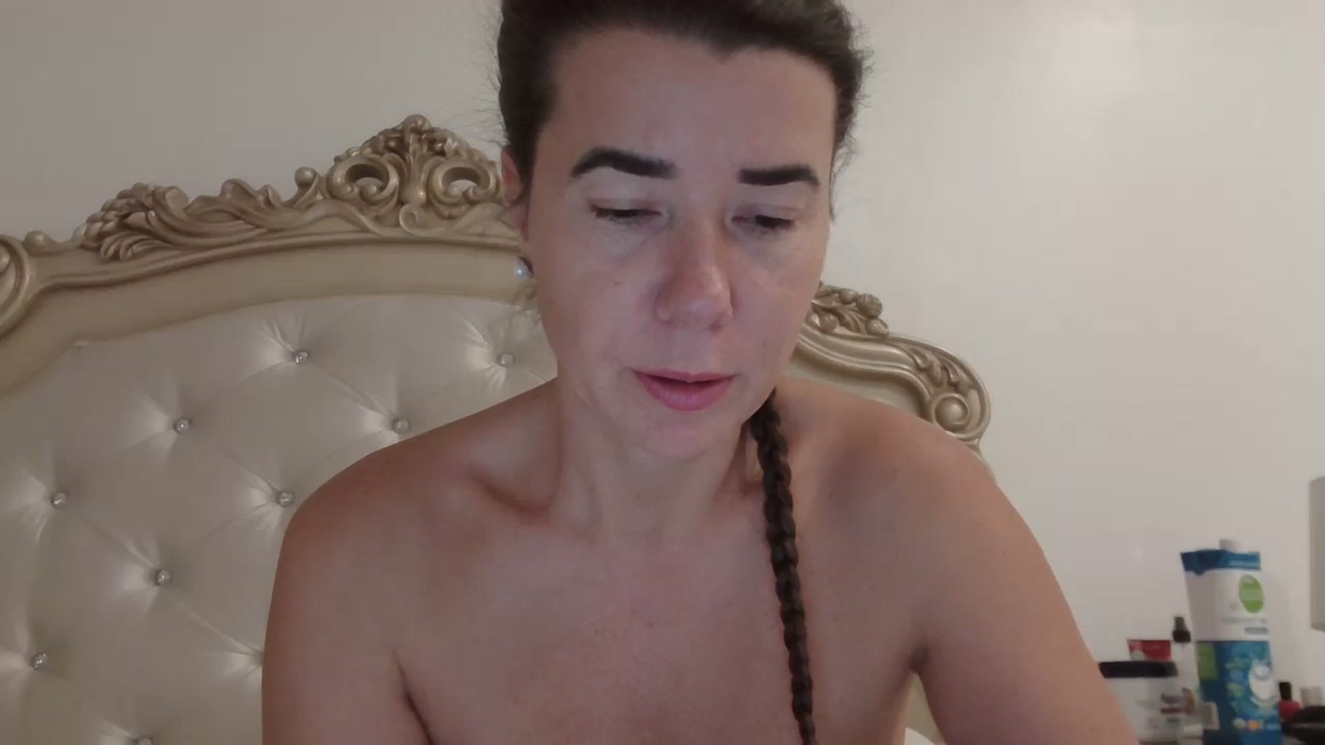 Gallery image thumbnail from Godiva6's myfreecams stream on, 12/19/2025, 23:59 image 2 of 20