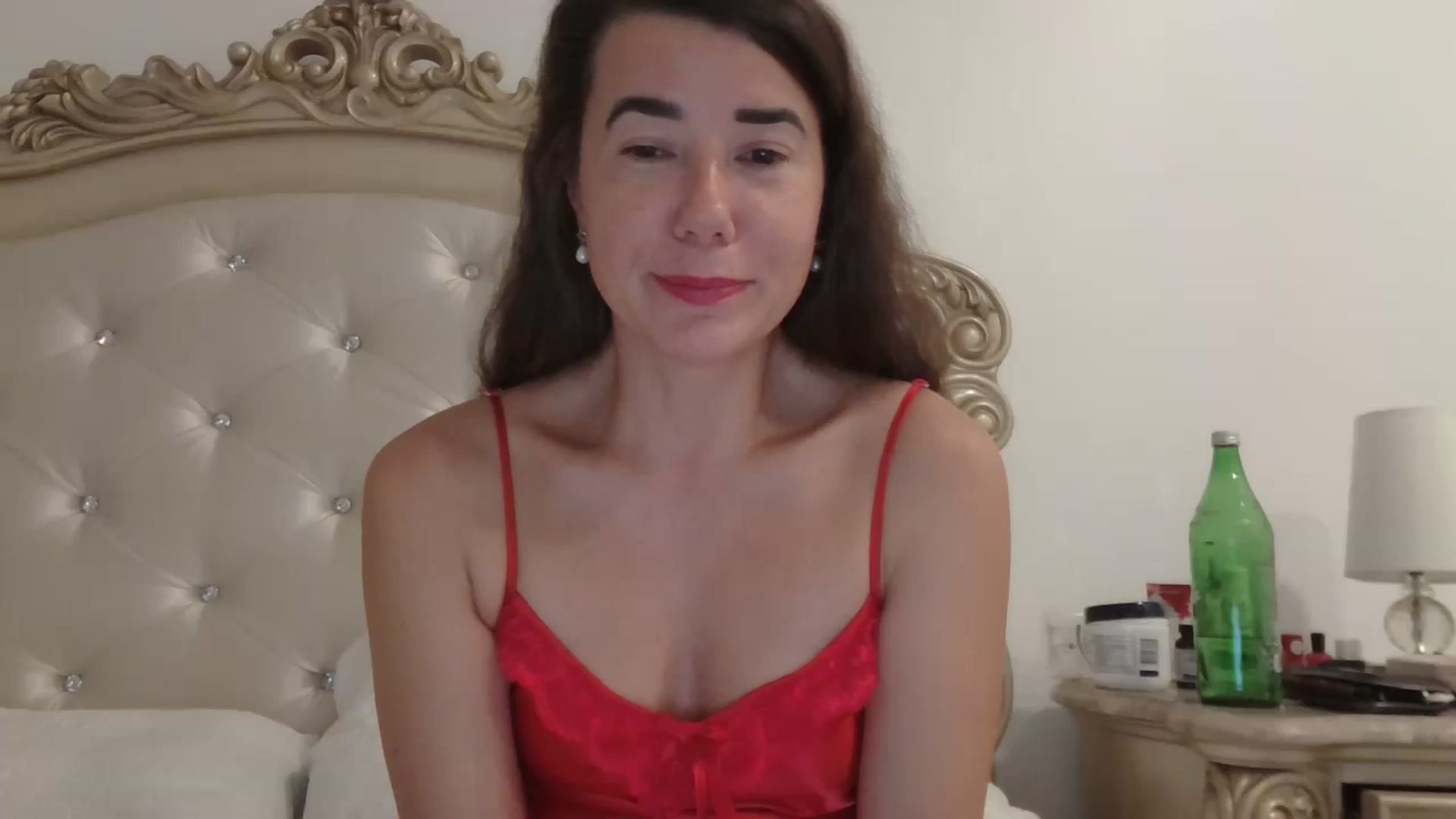 Gallery image thumbnail from Godiva6's myfreecams stream on, 12/26/2025, 24:05 image 7 of 20