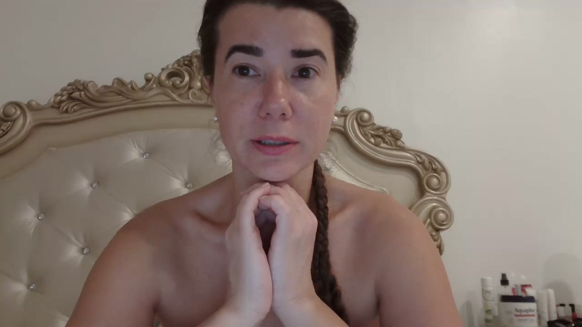 Gallery image thumbnail from Godiva6's myfreecams stream on, 01/13/2026, 23:24 image 10 of 20