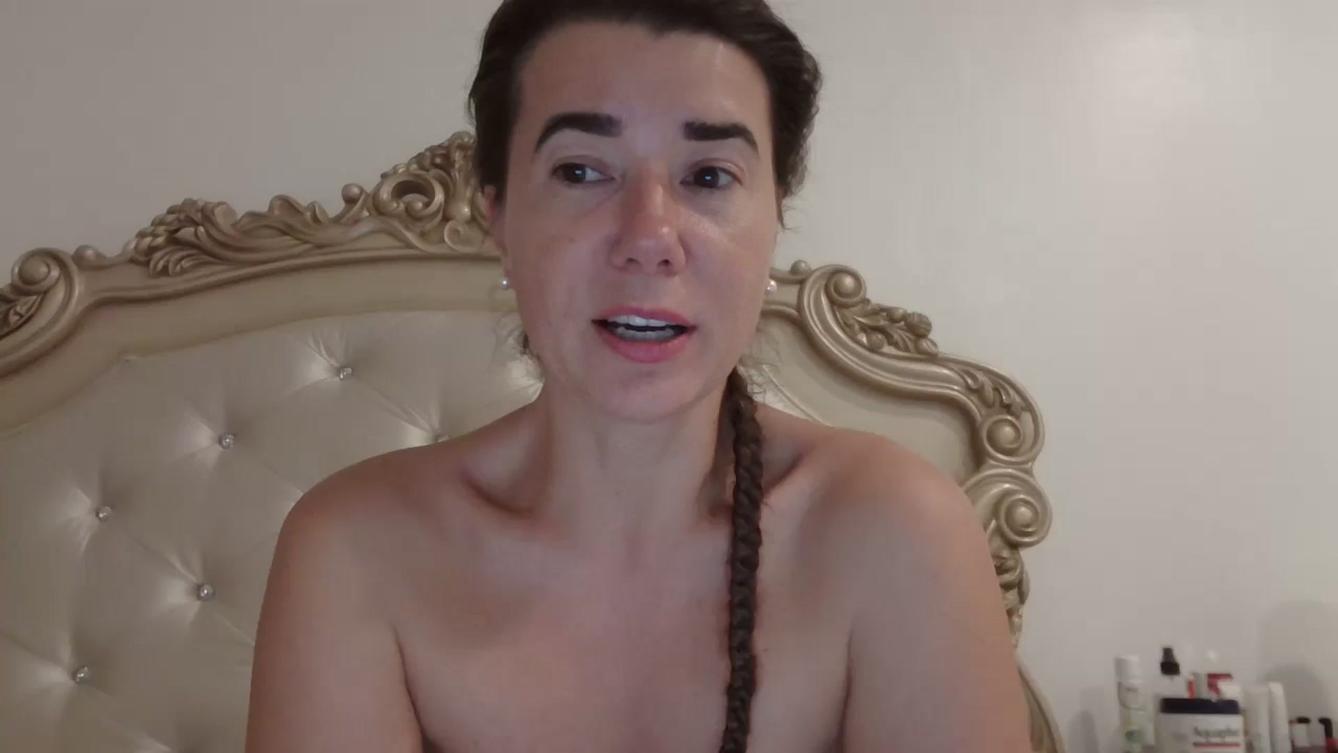 Gallery image thumbnail from Godiva6's myfreecams stream on, 01/13/2026, 23:24 image 1 of 20