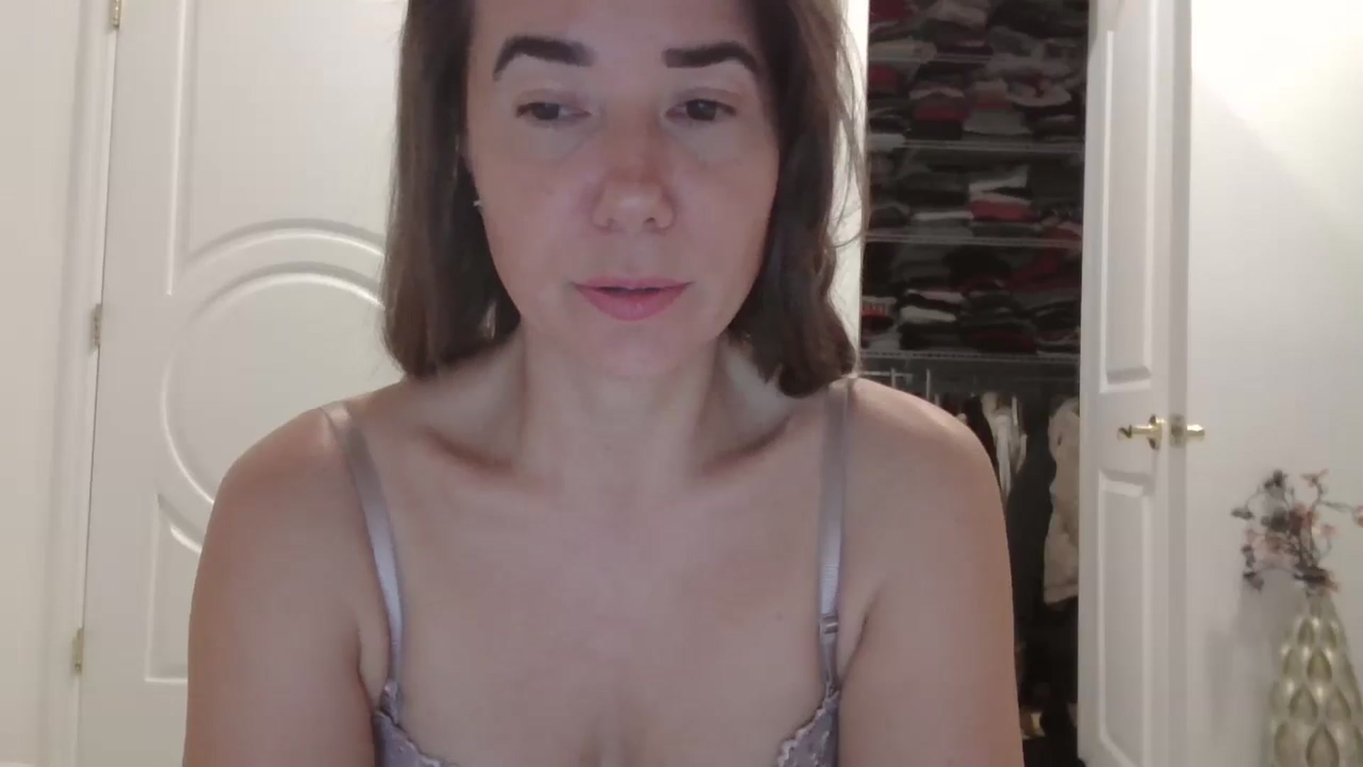 Gallery image thumbnail from Godiva6's myfreecams stream on, 02/03/2026, 24:06 image 6 of 20