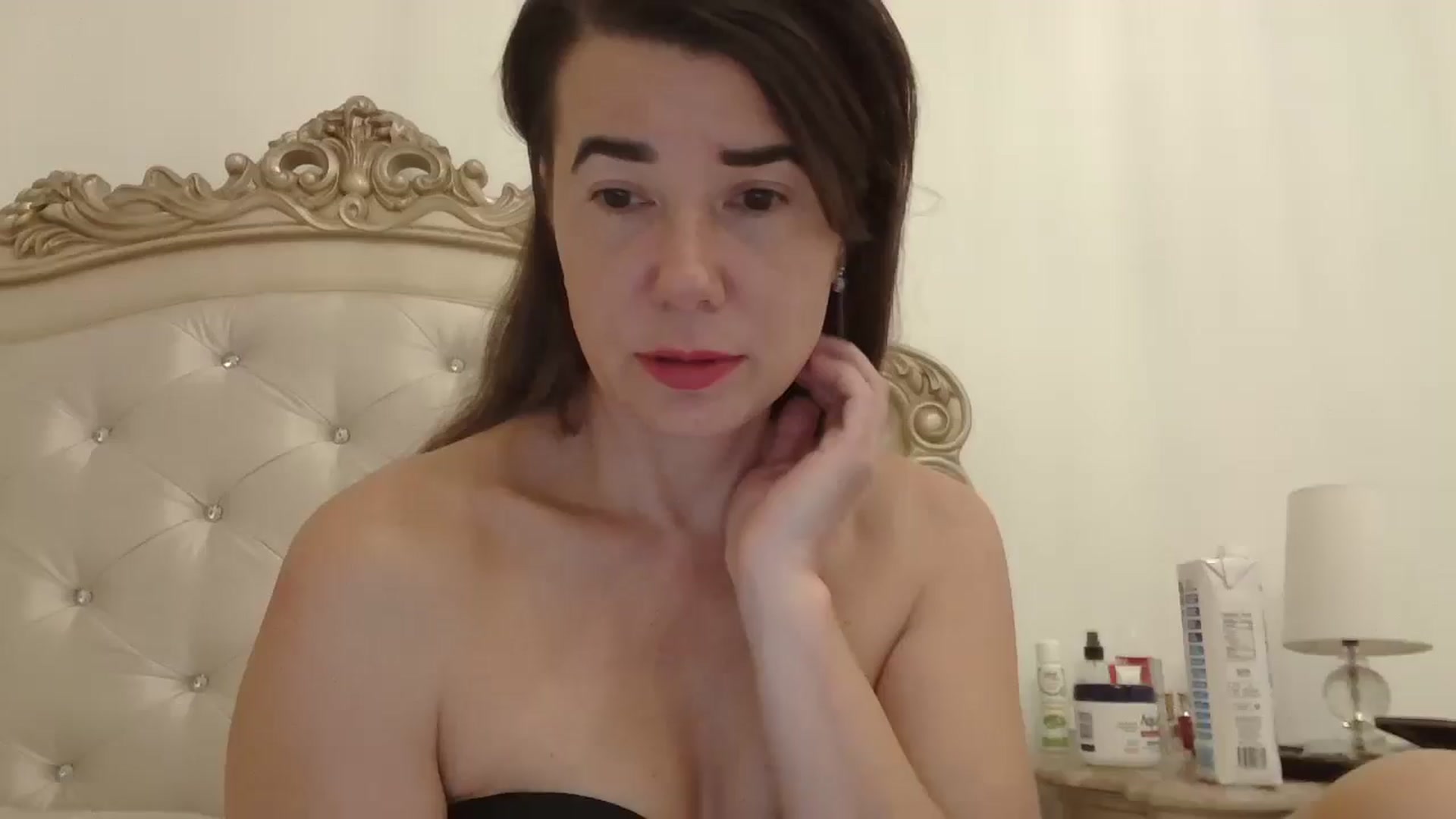 Gallery image thumbnail from Godiva6's myfreecams stream on, 02/10/2026, 24:00 image 1 of 20