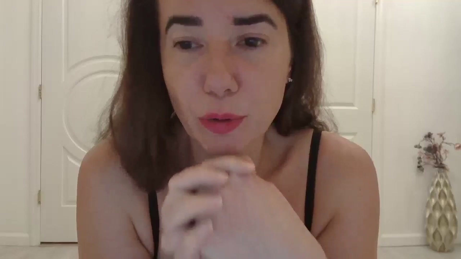 Gallery image thumbnail from Godiva6's myfreecams stream on, 02/11/2026, 24:04 image 17 of 20