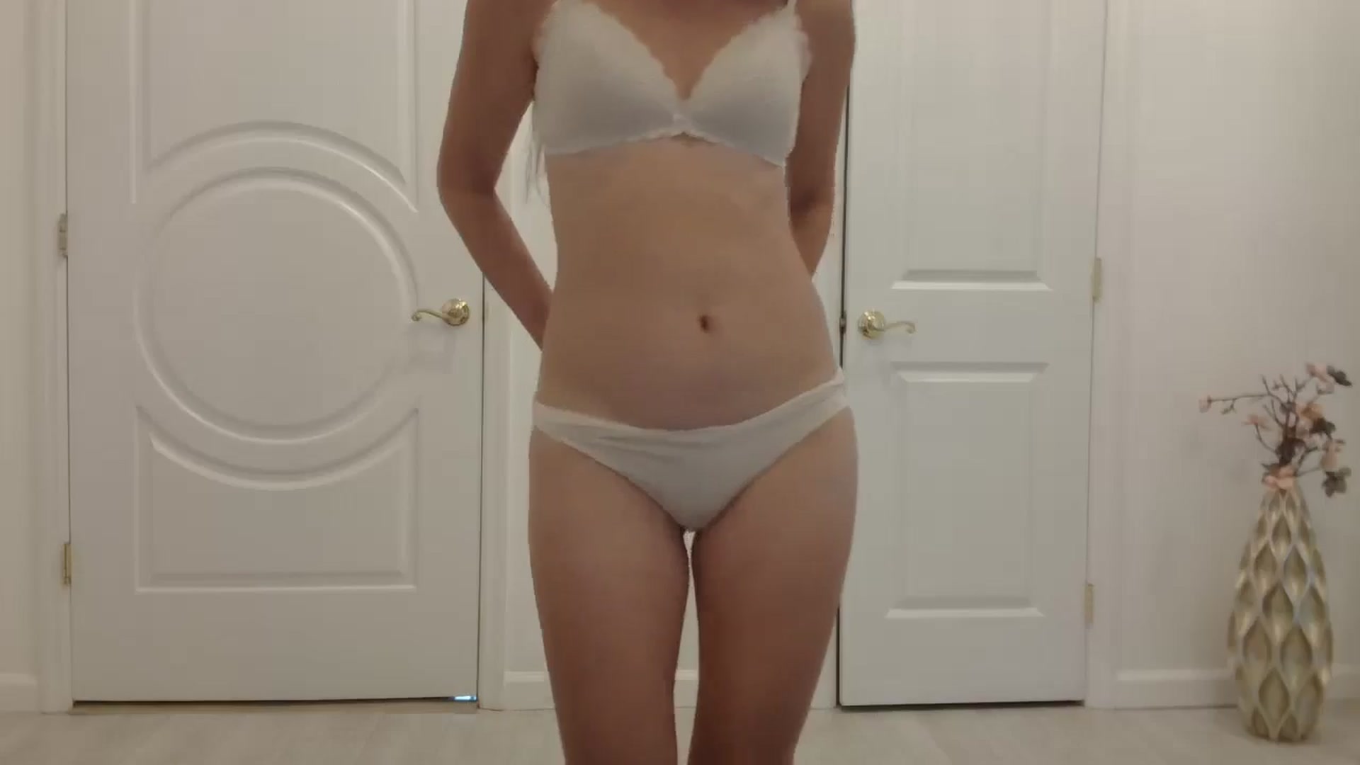 Gallery image thumbnail from Godiva6's myfreecams stream on, 04/10/2026, 23:06 image 17 of 20