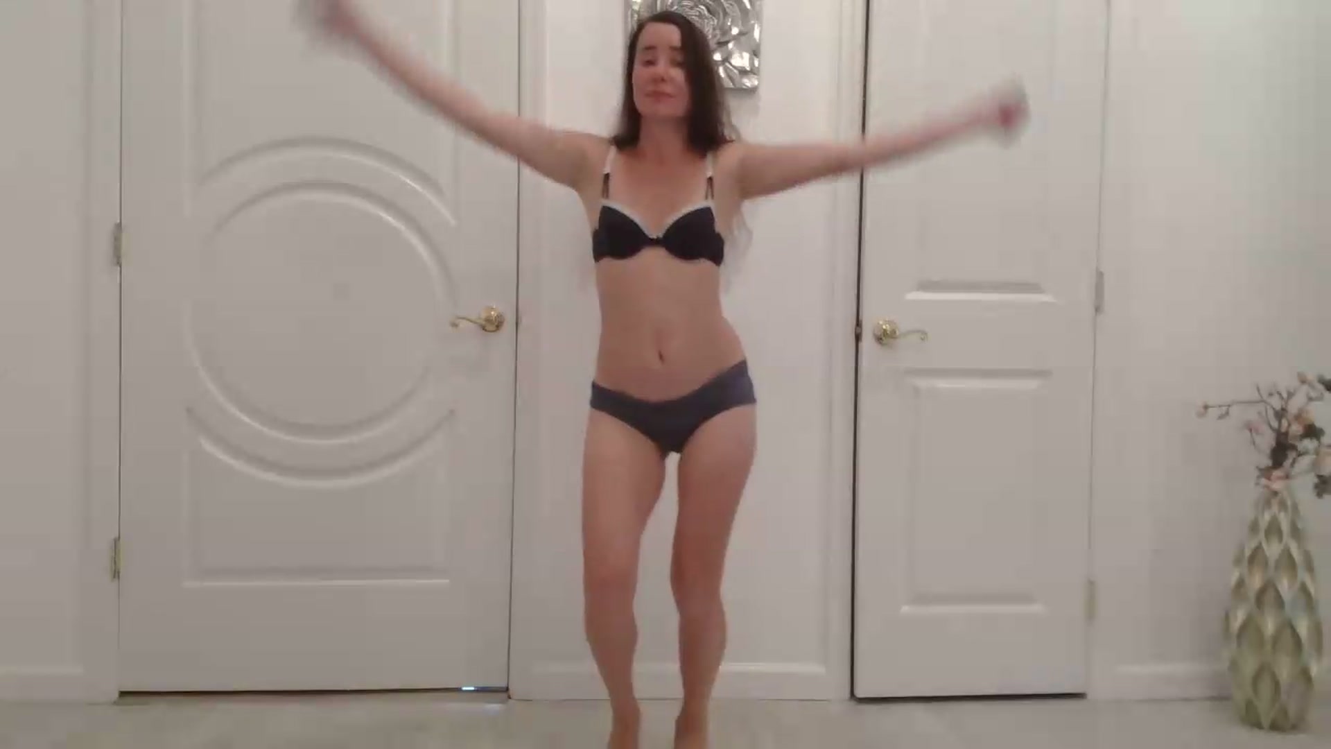 Gallery image thumbnail from Godiva6's myfreecams stream on, 05/13/2026, 23:10 image 11 of 20