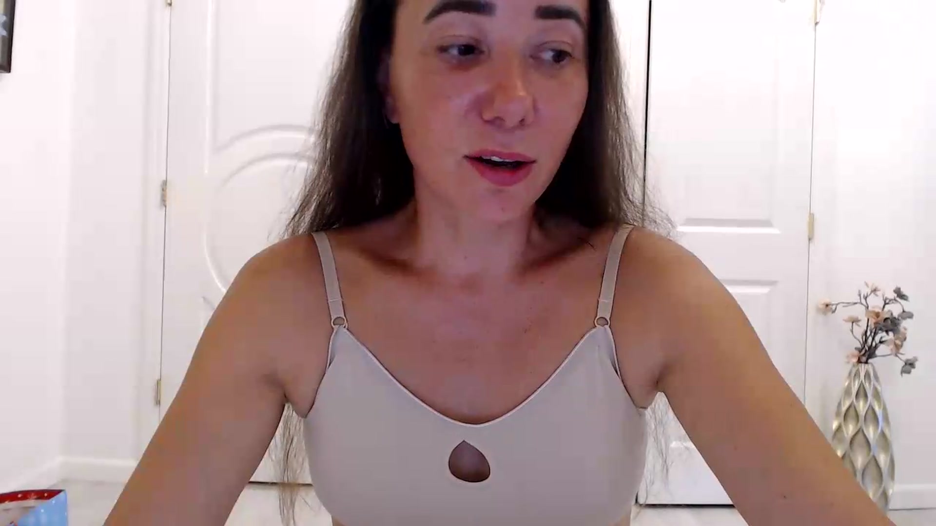 Gallery image thumbnail from Godiva6's myfreecams stream on, 06/04/2026, 23:30 image 11 of 20