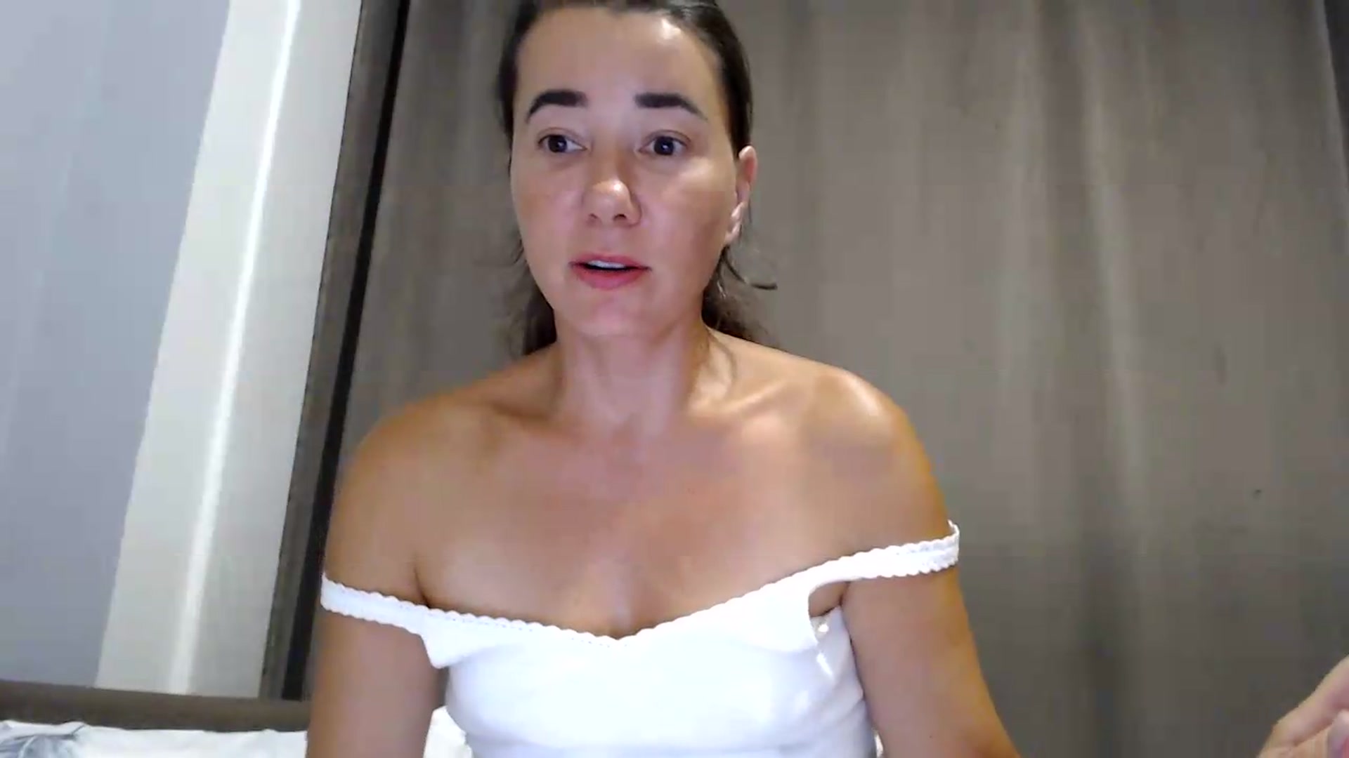 Gallery image thumbnail from Godiva6's myfreecams stream on, 07/12/2026, 20:04 image 8 of 20