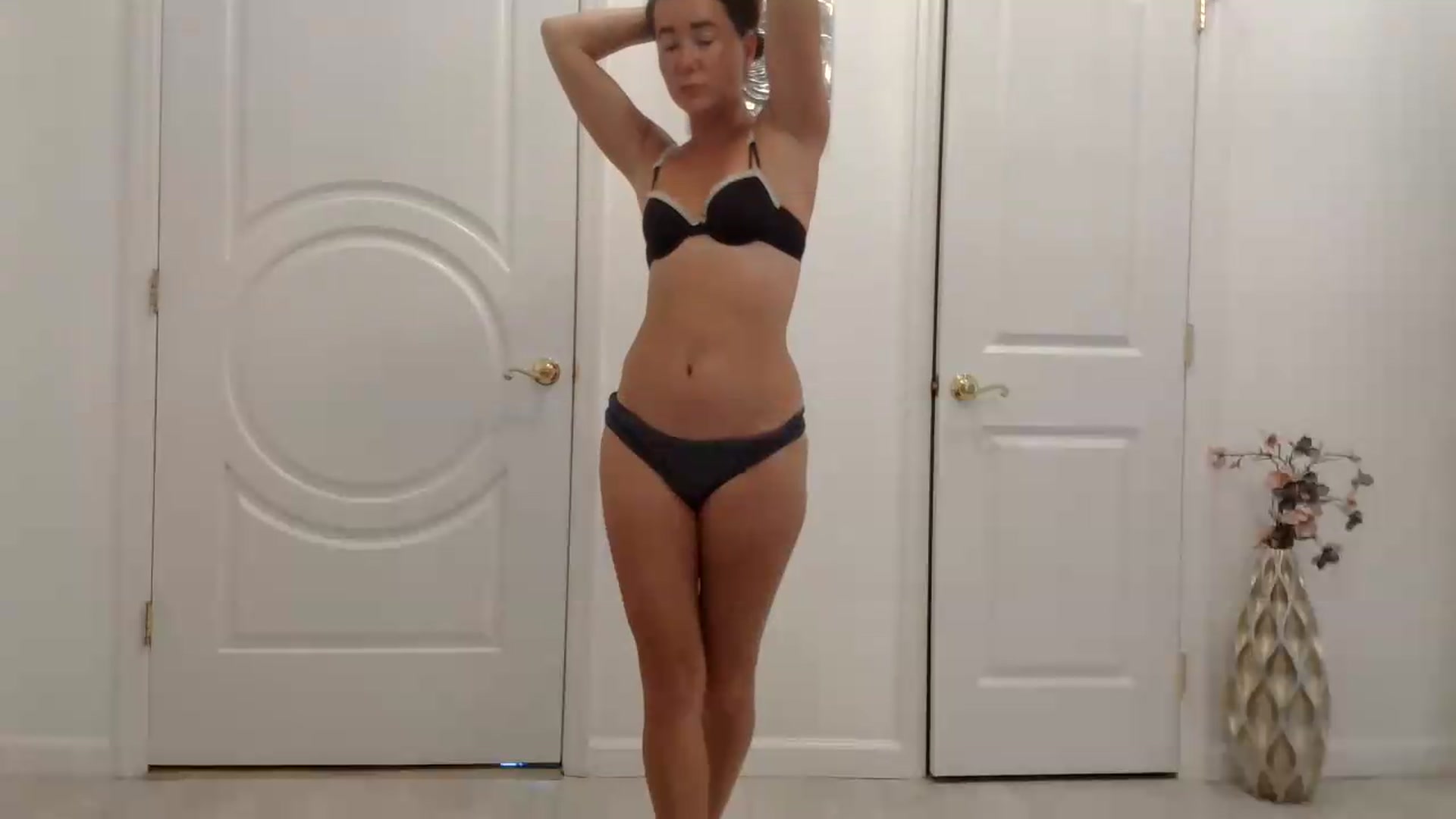 Gallery image thumbnail from Godiva6's myfreecams stream on, 08/31/2026, 23:09 image 15 of 20