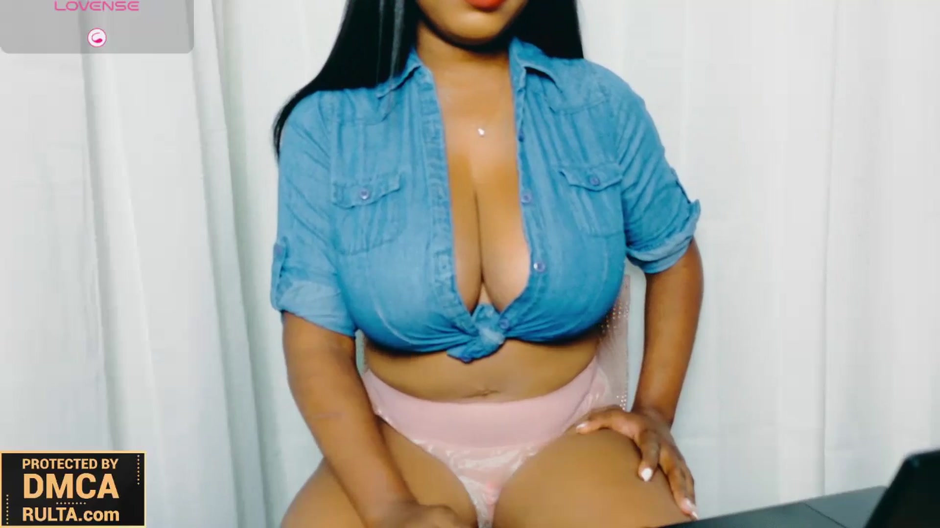 Gallery image thumbnail from Godiva_Gia's myfreecams stream on, 11/14/2024, 11:57 image 18 of 20