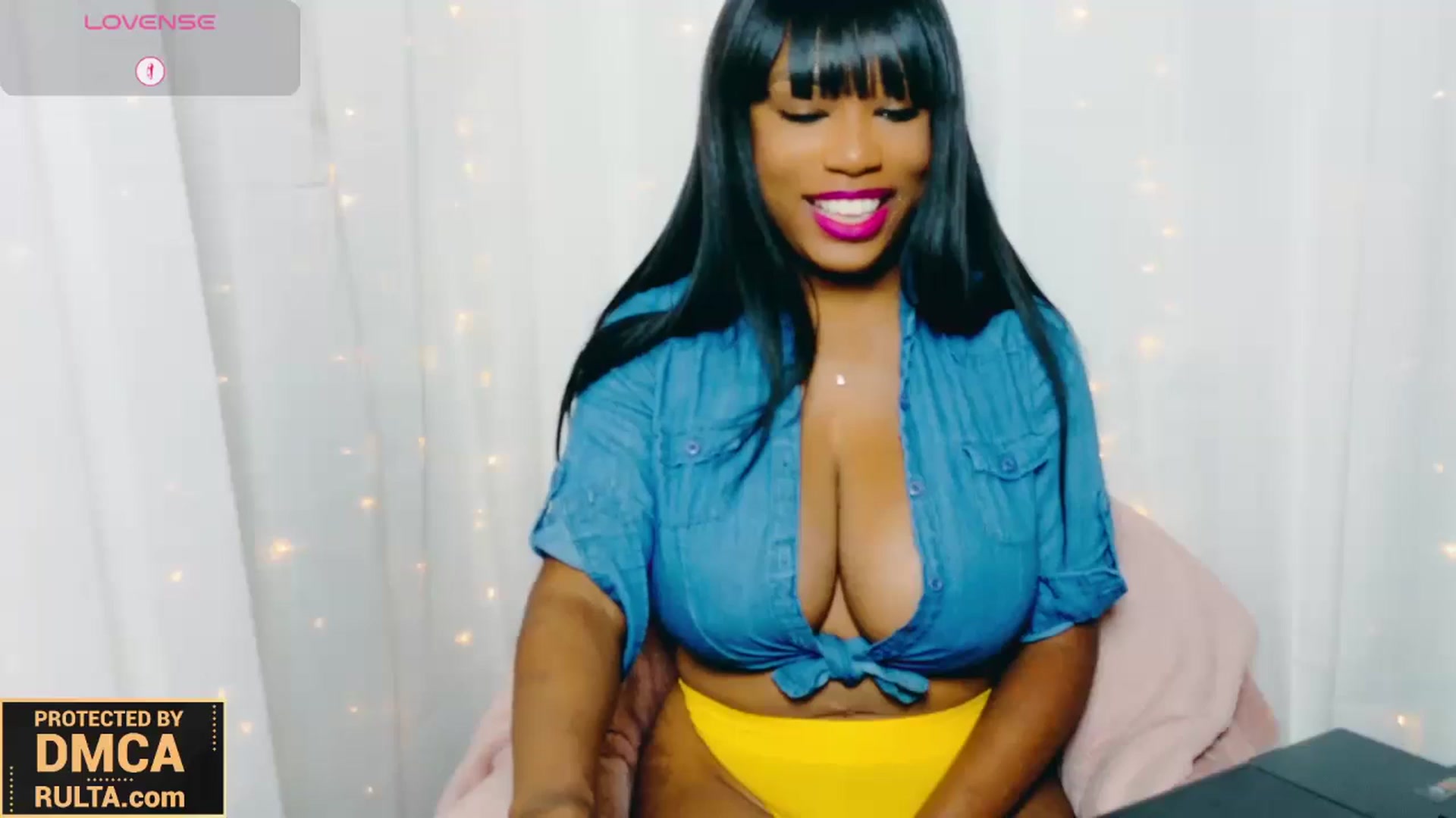 Gallery image thumbnail from Godiva_Gia's myfreecams stream on, 11/15/2024, 13:46 image 18 of 20
