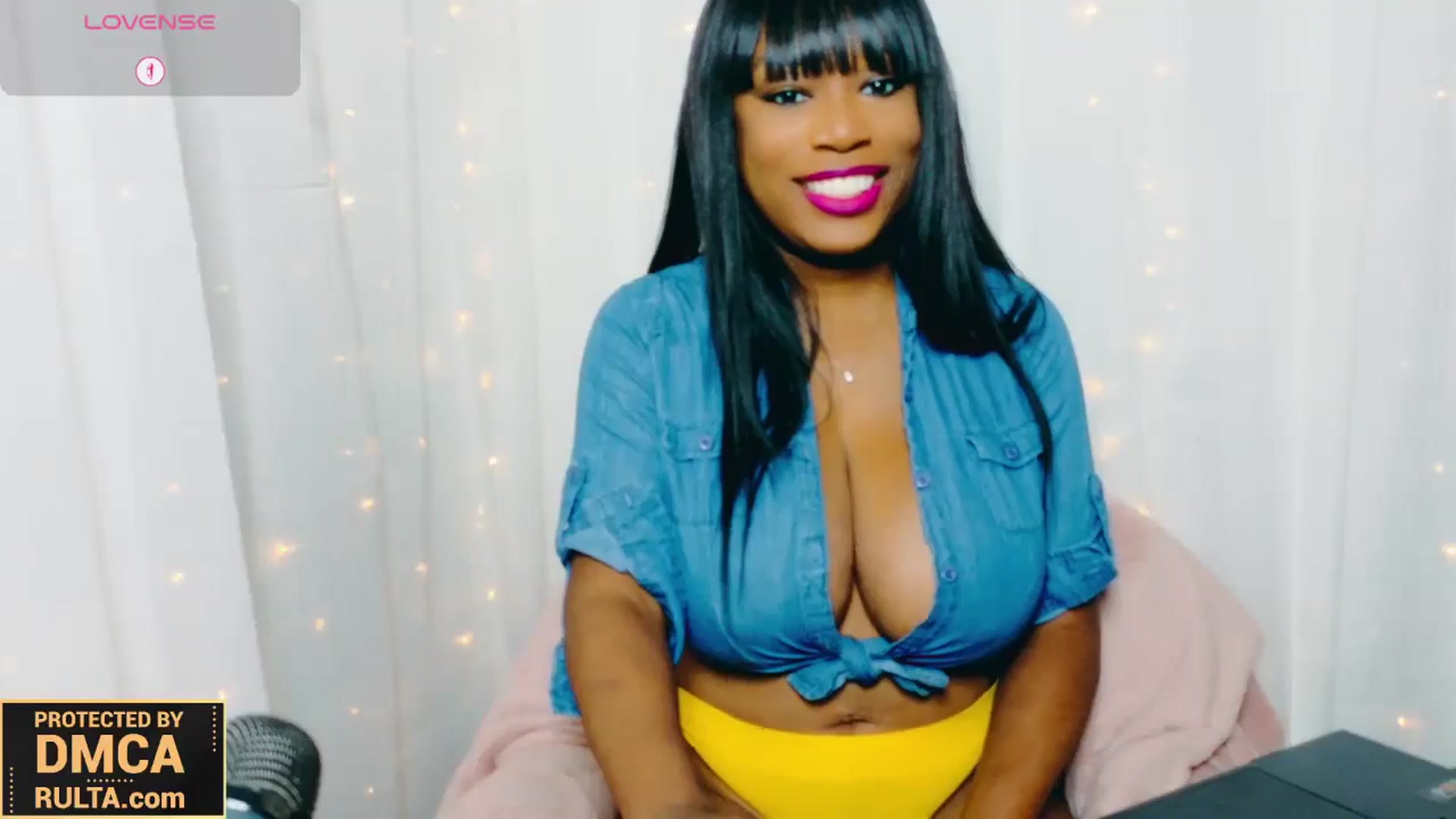 Gallery image thumbnail from Godiva_Gia's myfreecams stream on, 11/15/2024, 13:46 image 17 of 20
