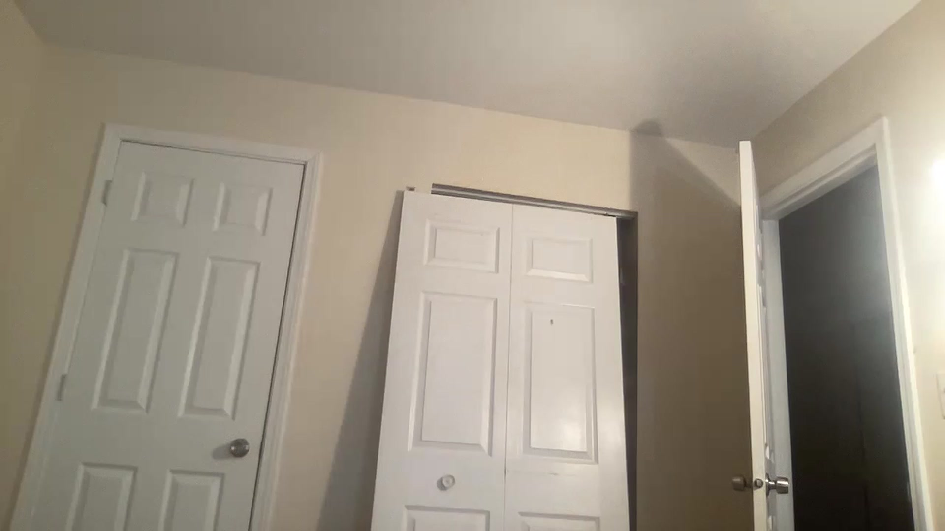 Gallery image thumbnail from GodsWife's myfreecams stream on, 11/27/2022, 17:10 image 15 of 20