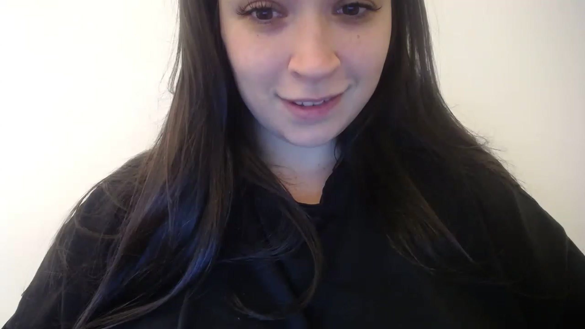 Gallery image thumbnail from Golacteriiosa's myfreecams stream on, 12/13/2022, 24:55 image 17 of 20