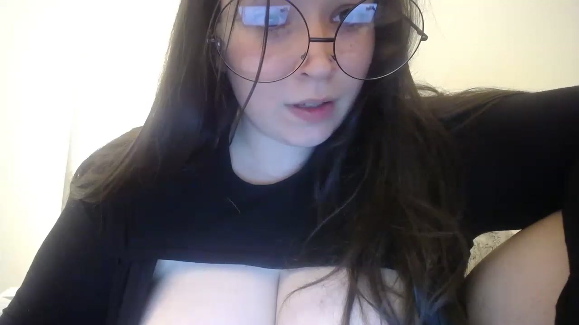 Gallery image thumbnail from Golacteriiosa's myfreecams stream on, 01/22/2023, 23:21 image 4 of 20