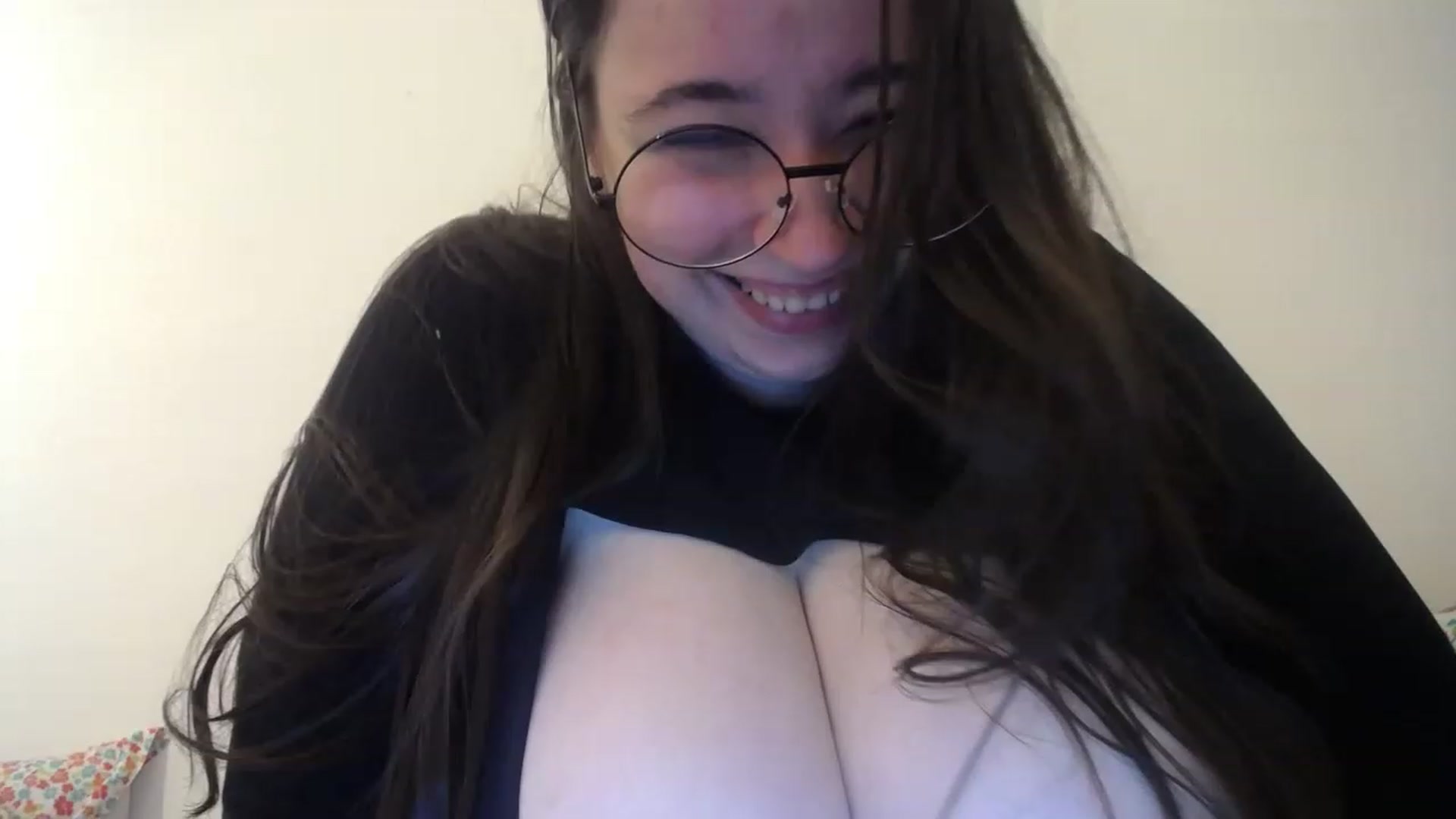 Gallery image thumbnail from Golacteriiosa's myfreecams stream on, 02/02/2023, 23:54 image 3 of 20