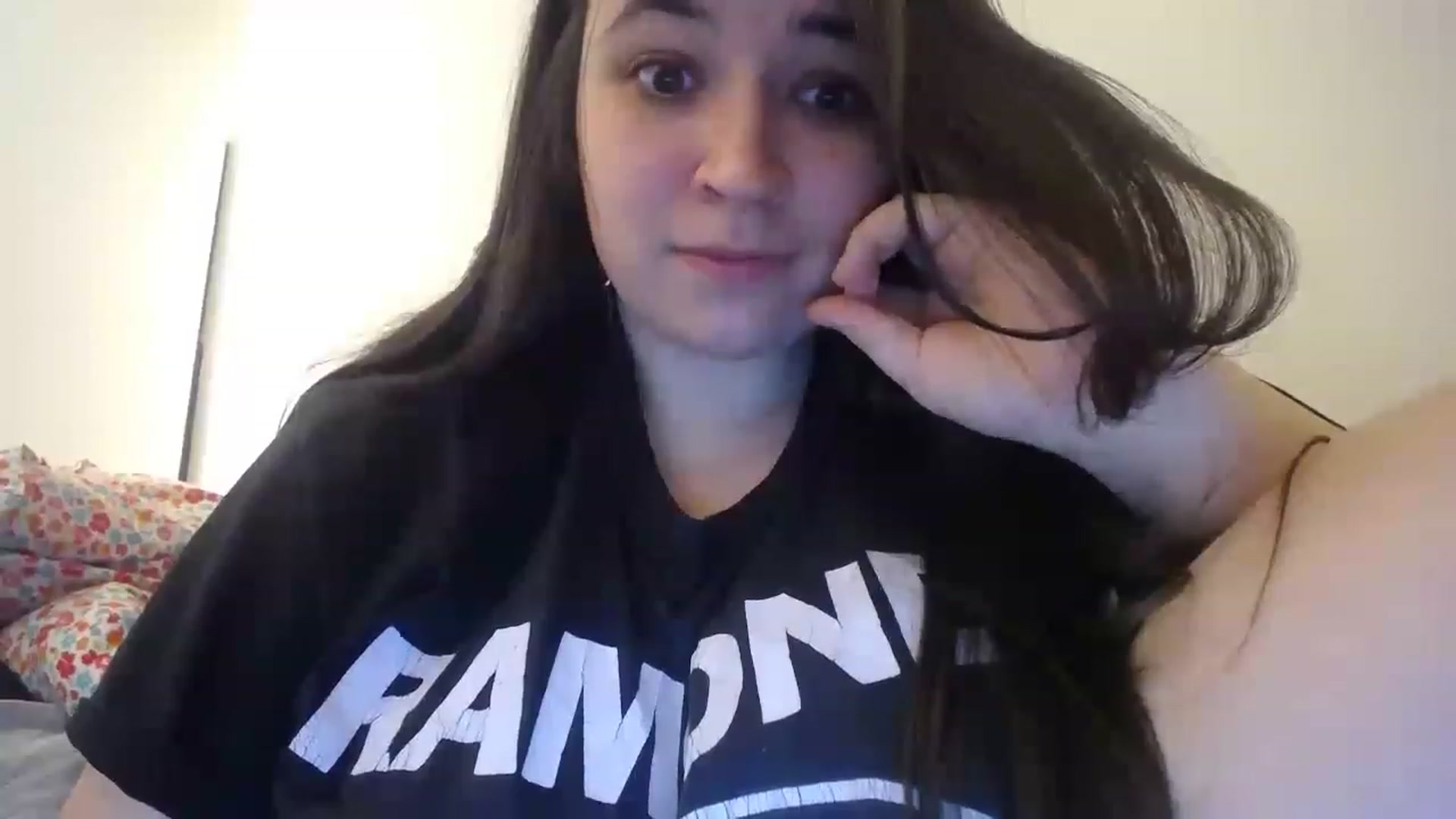 Gallery image thumbnail from Golacteriiosa's myfreecams stream on, 02/04/2023, 23:16 image 13 of 20