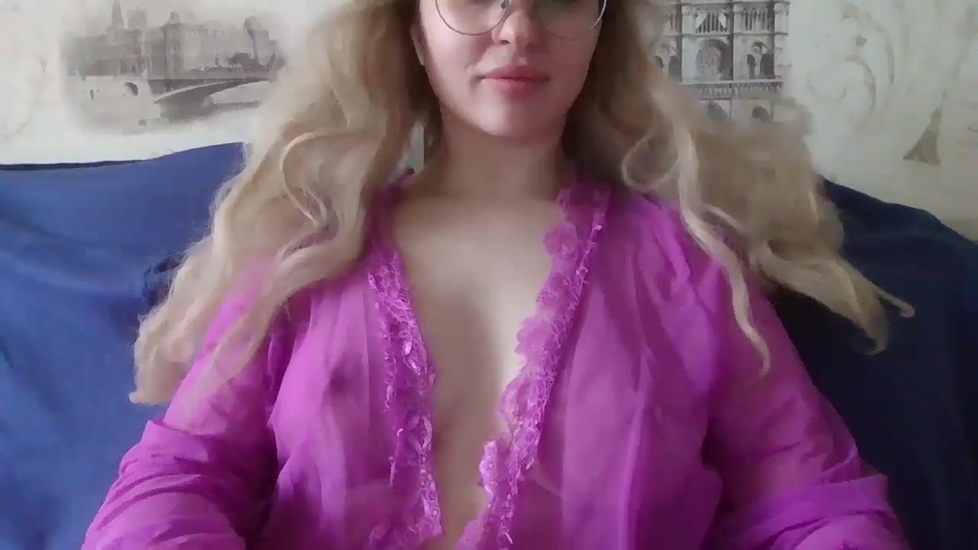Gallery image thumbnail from Gold_girll's myfreecams stream on, 04/02/2026, 09:53 image 16 of 20