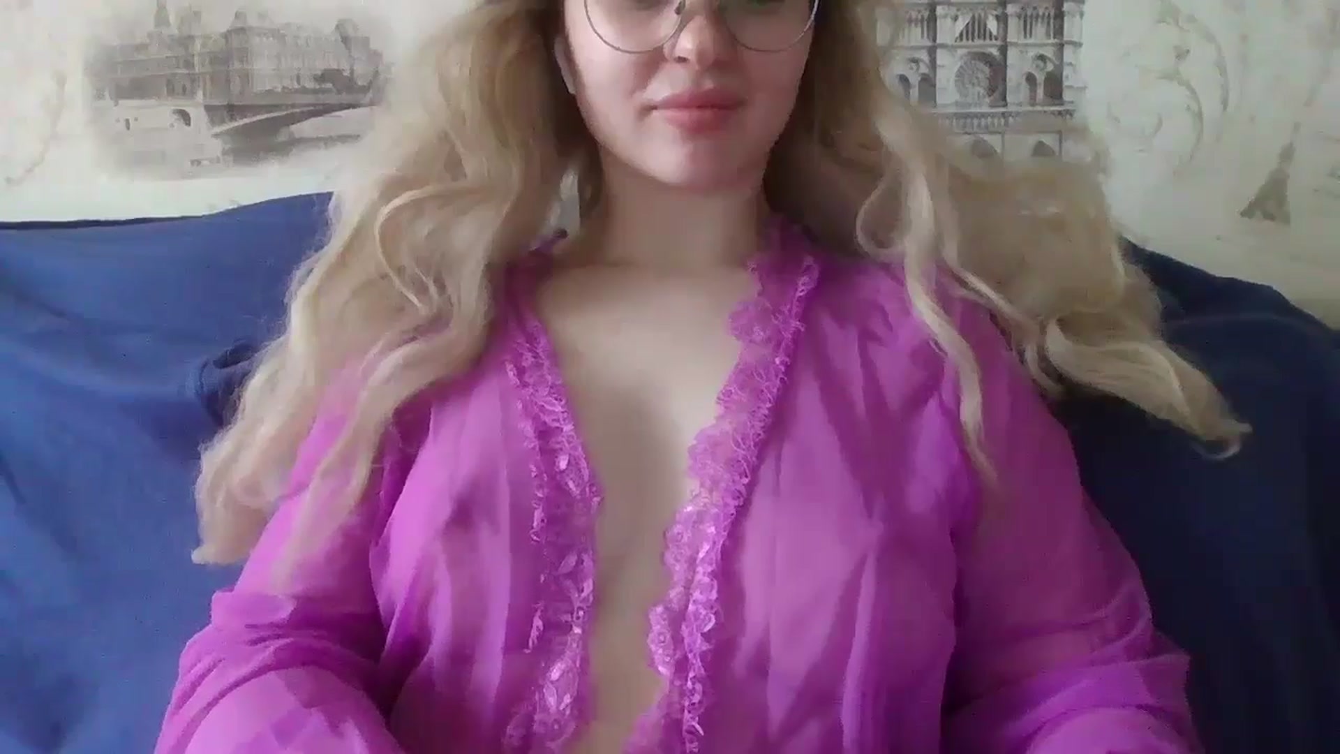 Gallery image thumbnail from Gold_girll's myfreecams stream on, 04/02/2026, 09:53 image 17 of 20