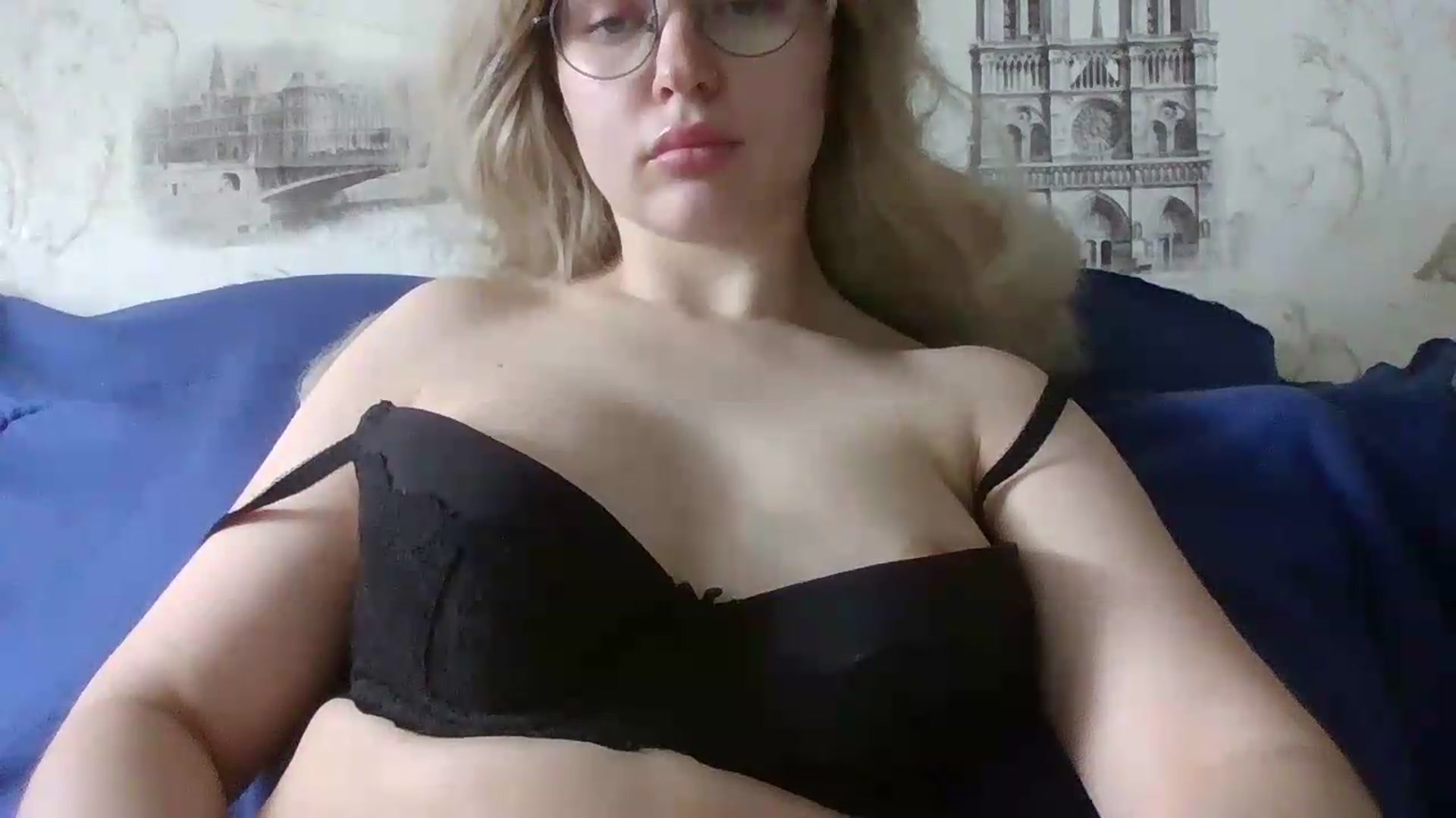 Gallery image thumbnail from Gold_girll's myfreecams stream on, 05/14/2026, 11:18 image 14 of 20
