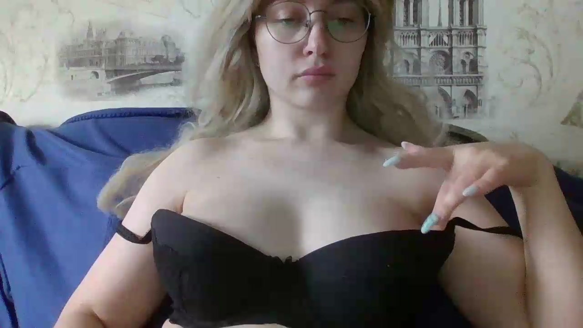 Gallery image thumbnail from Gold_girll's myfreecams stream on, 05/14/2026, 13:33 image 16 of 20