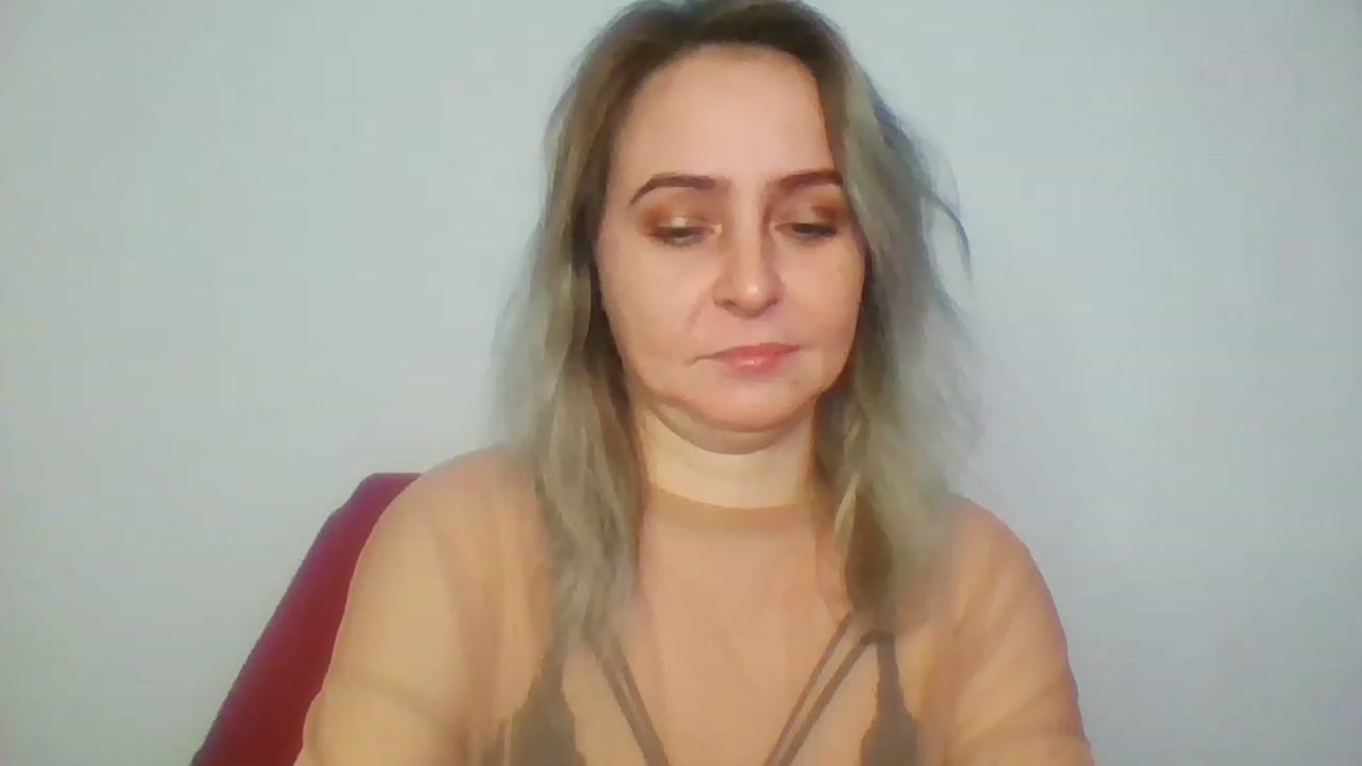 Gallery image thumbnail from GoldenGirl4U1's myfreecams stream on, 11/19/2022, 14:58 image 3 of 20