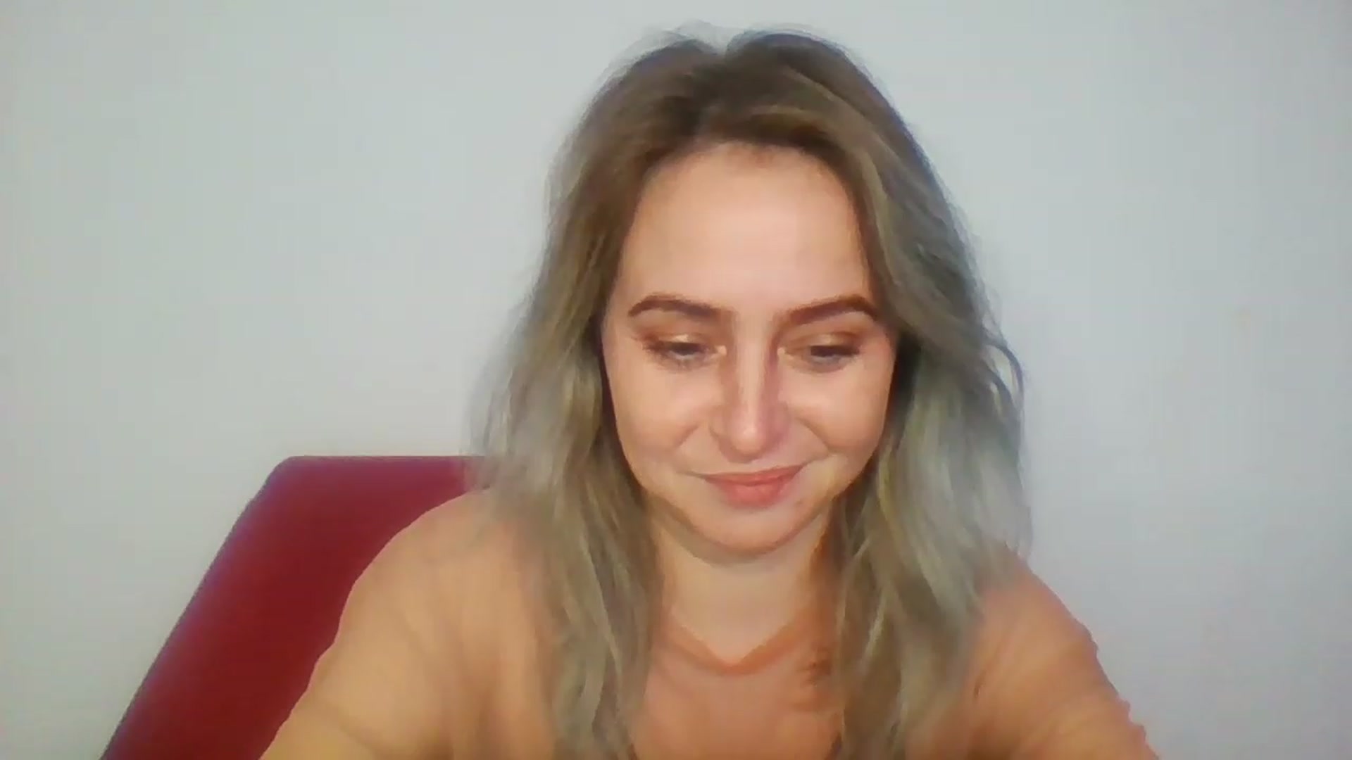 Gallery image thumbnail from GoldenGirl4U1's myfreecams stream on, 11/19/2022, 14:58 image 19 of 20