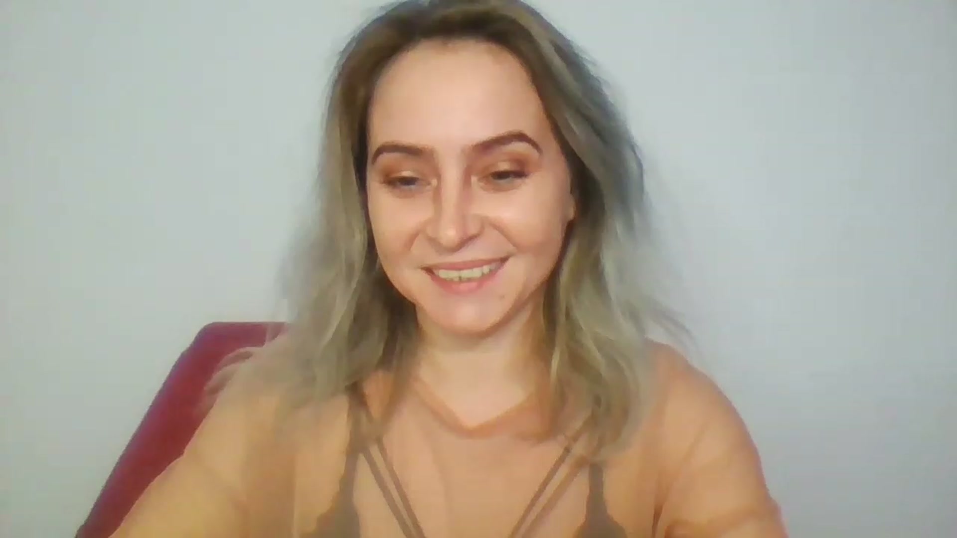 Gallery image thumbnail from GoldenGirl4U1's myfreecams stream on, 11/19/2022, 14:58 image 8 of 20