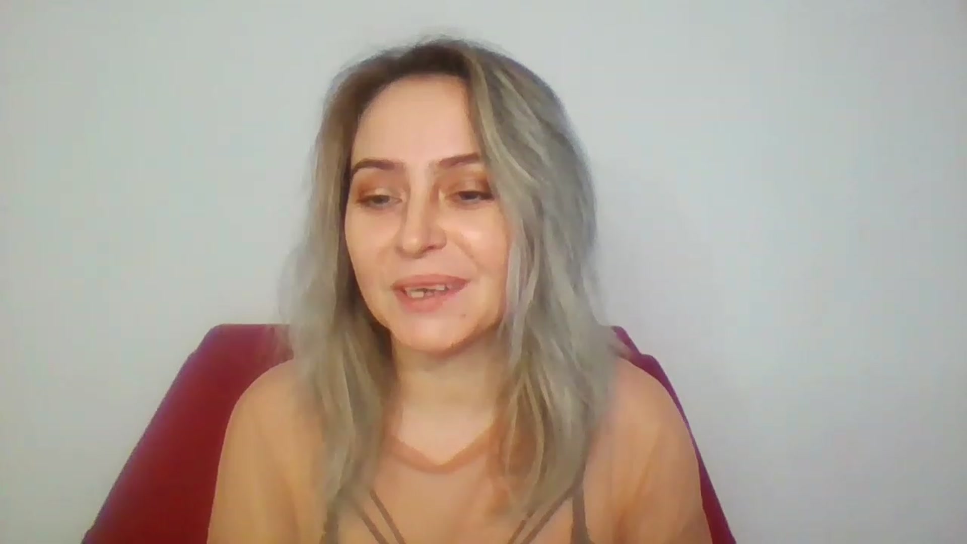 Gallery image thumbnail from GoldenGirl4U1's myfreecams stream on, 11/19/2022, 14:58 image 18 of 20