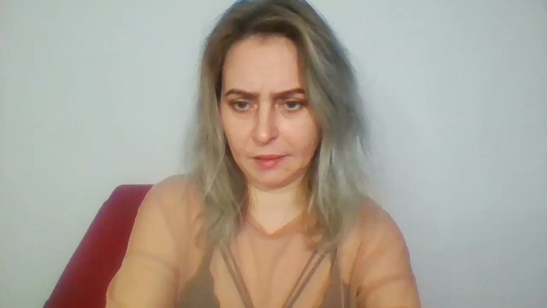 Gallery image thumbnail from GoldenGirl4U1's myfreecams stream on, 11/19/2022, 14:58 image 9 of 20