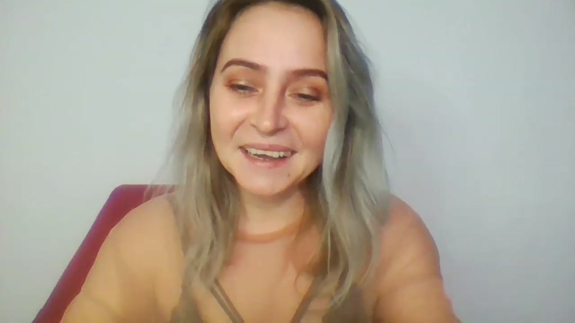 Gallery image thumbnail from GoldenGirl4U1's myfreecams stream on, 11/19/2022, 16:36 image 20 of 20