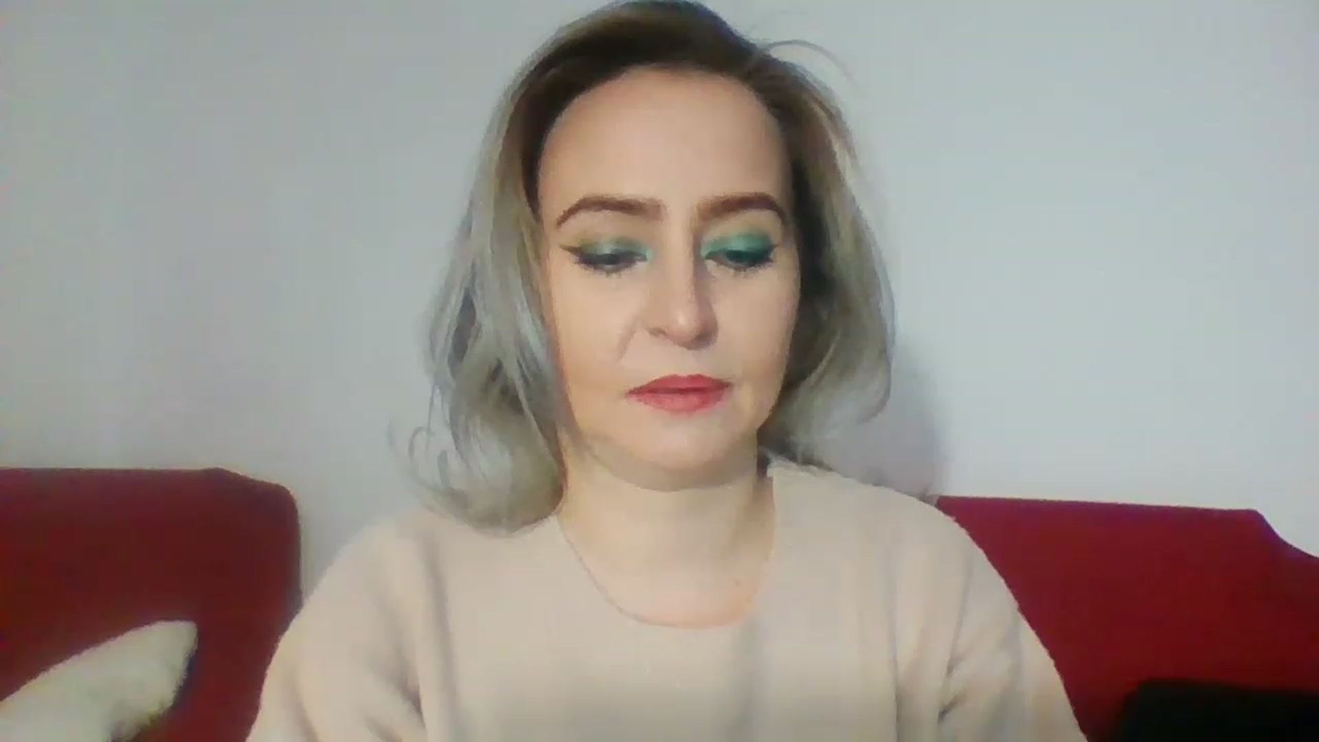 Gallery image thumbnail from GoldenGirl4U1's myfreecams stream on, 11/26/2022, 16:57 image 18 of 20