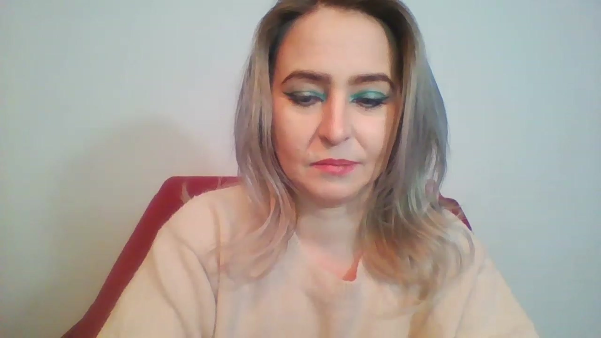 Gallery image thumbnail from GoldenGirl4U1's myfreecams stream on, 11/26/2022, 17:48 image 18 of 20