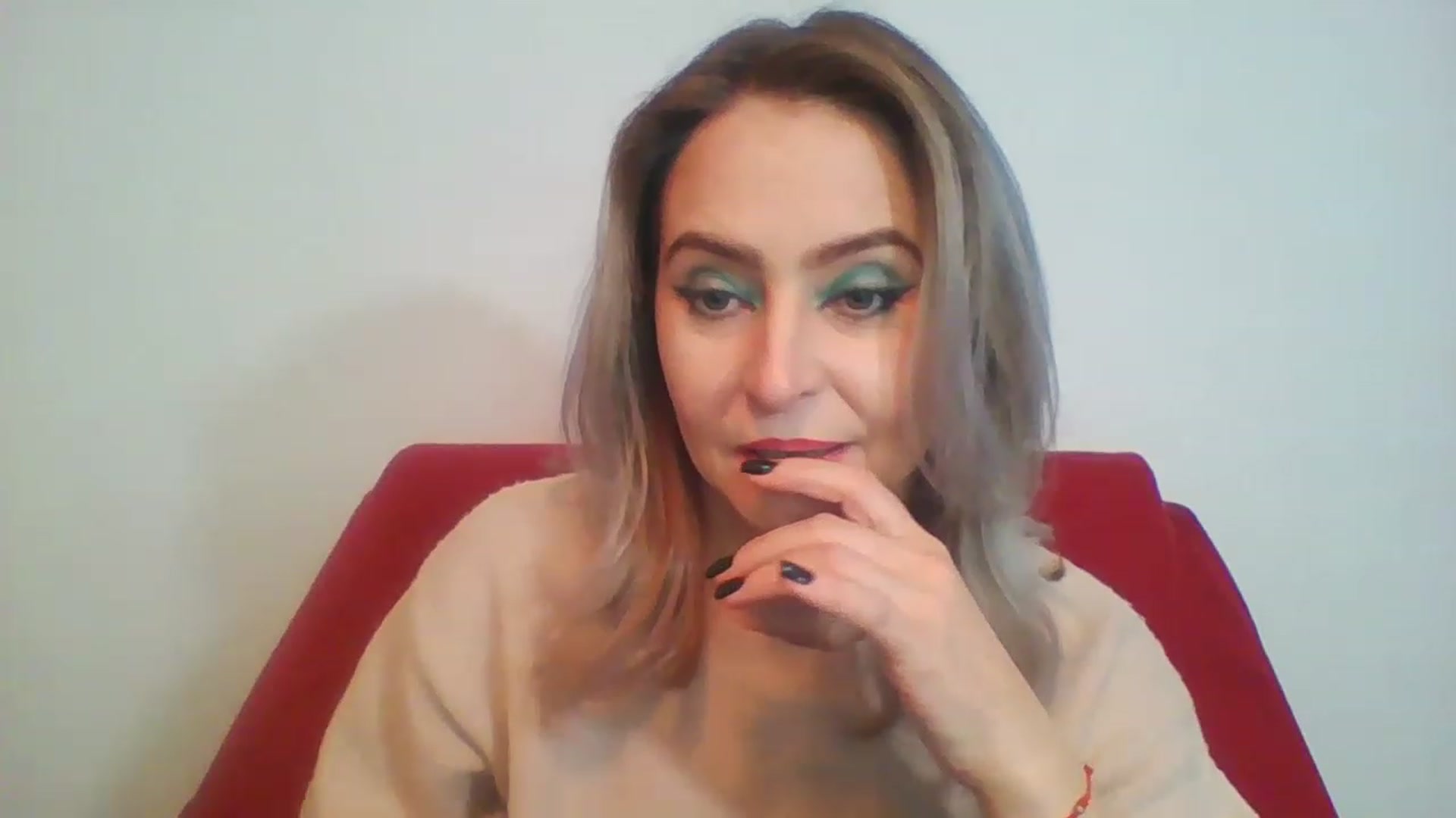Gallery image thumbnail from GoldenGirl4U1's myfreecams stream on, 11/26/2022, 17:48 image 6 of 20