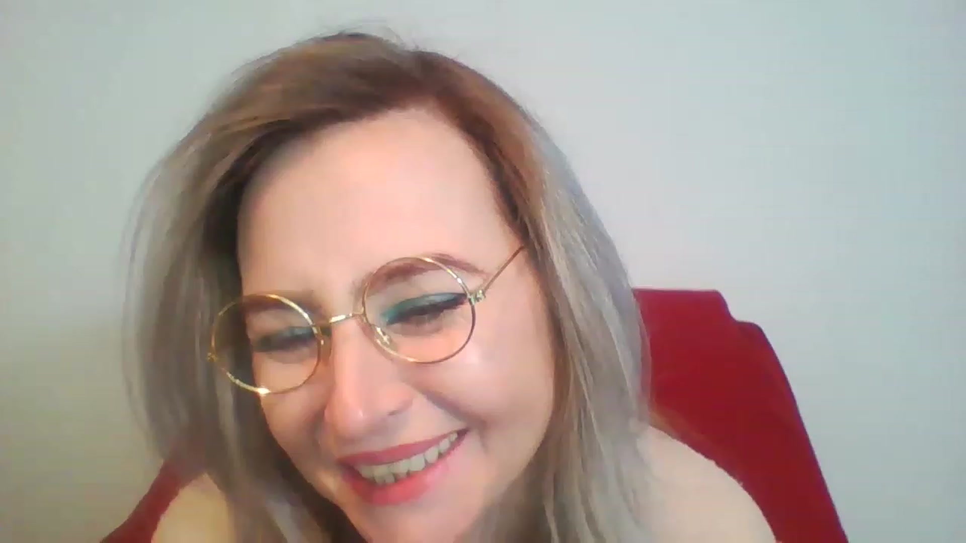 Gallery image thumbnail from GoldenGirl4U1's myfreecams stream on, 11/26/2022, 18:15 image 18 of 20