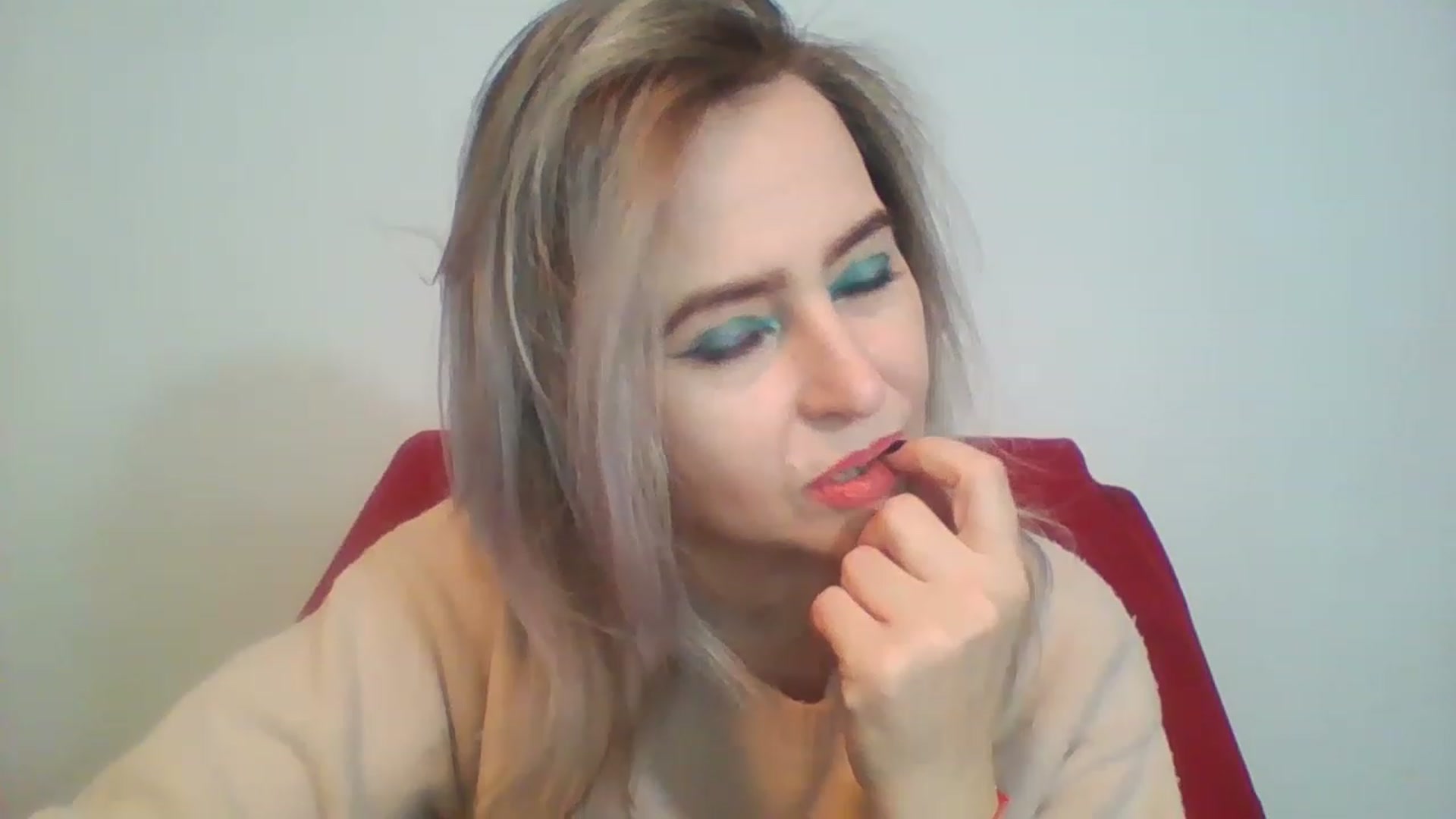 Gallery image thumbnail from GoldenGirl4U1's myfreecams stream on, 11/26/2022, 18:15 image 7 of 20