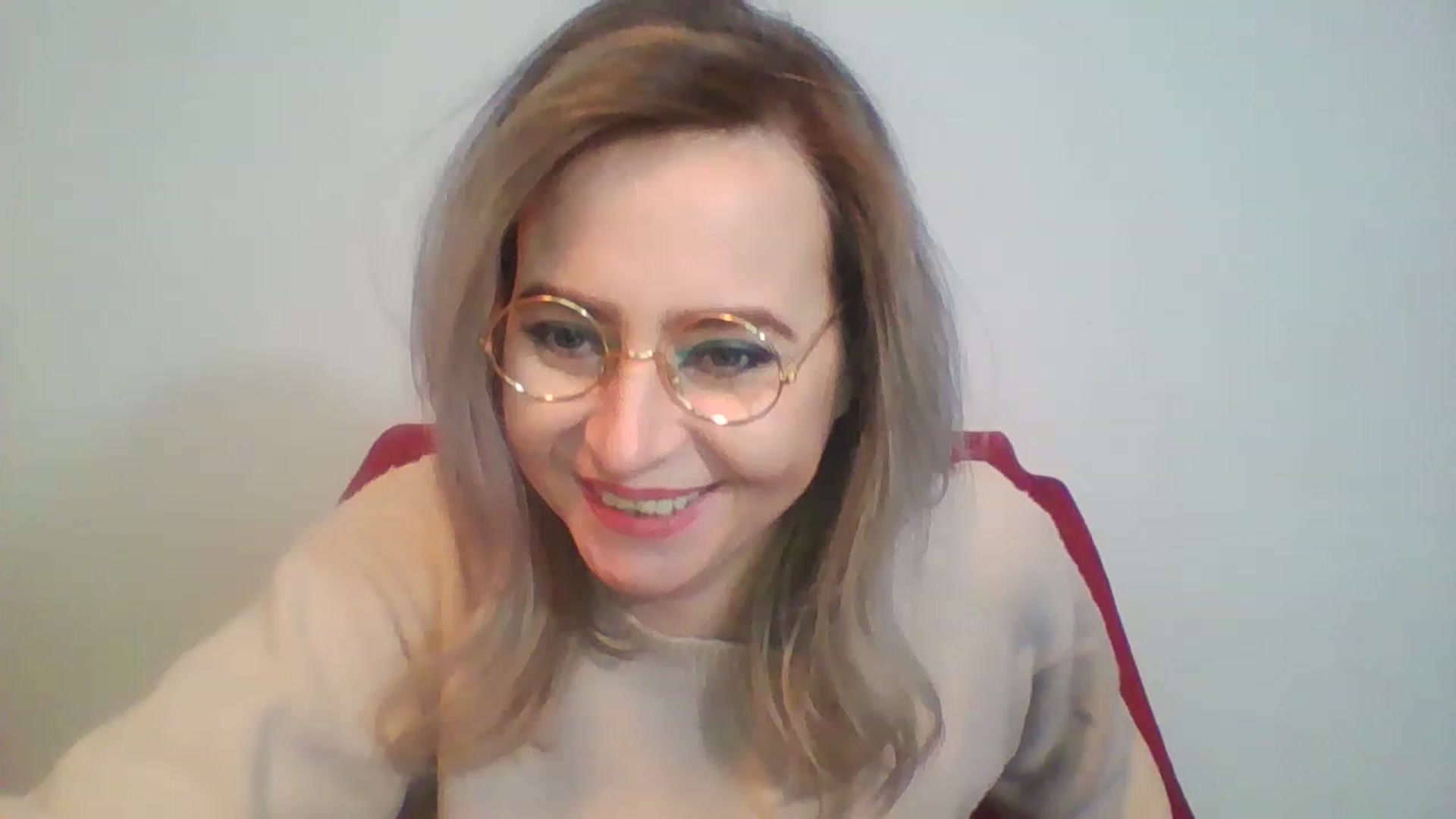 Gallery image thumbnail from GoldenGirl4U1's myfreecams stream on, 11/26/2022, 18:15 image 12 of 20
