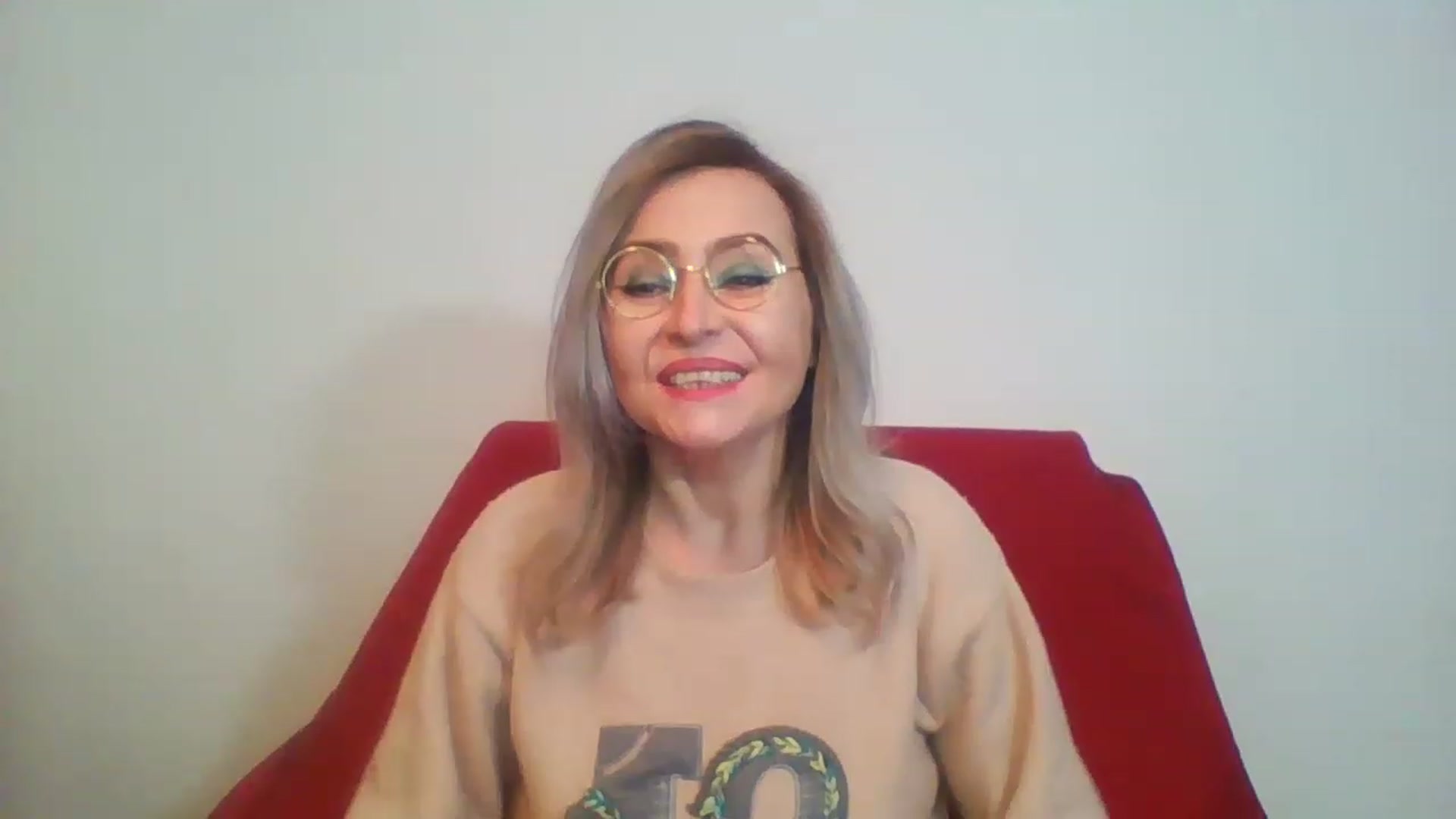 Gallery image thumbnail from GoldenGirl4U1's myfreecams stream on, 11/26/2022, 18:15 image 14 of 20
