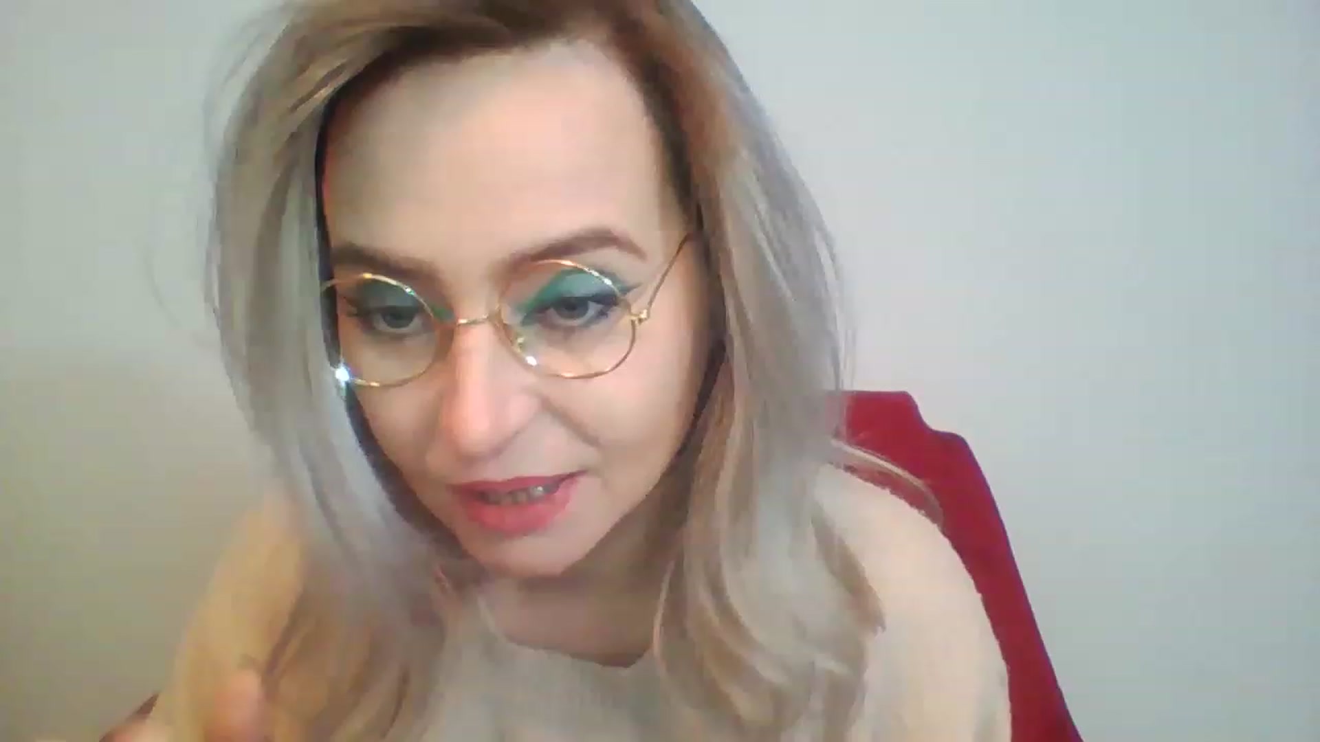 Gallery image thumbnail from GoldenGirl4U1's myfreecams stream on, 11/26/2022, 18:15 image 10 of 20