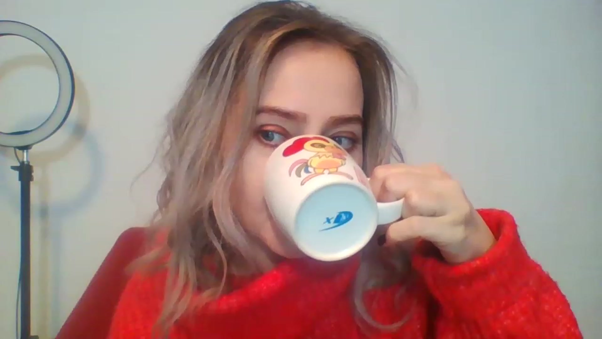 Gallery image thumbnail from GoldenGirl4U1's myfreecams stream on, 11/27/2022, 13:02 image 6 of 20