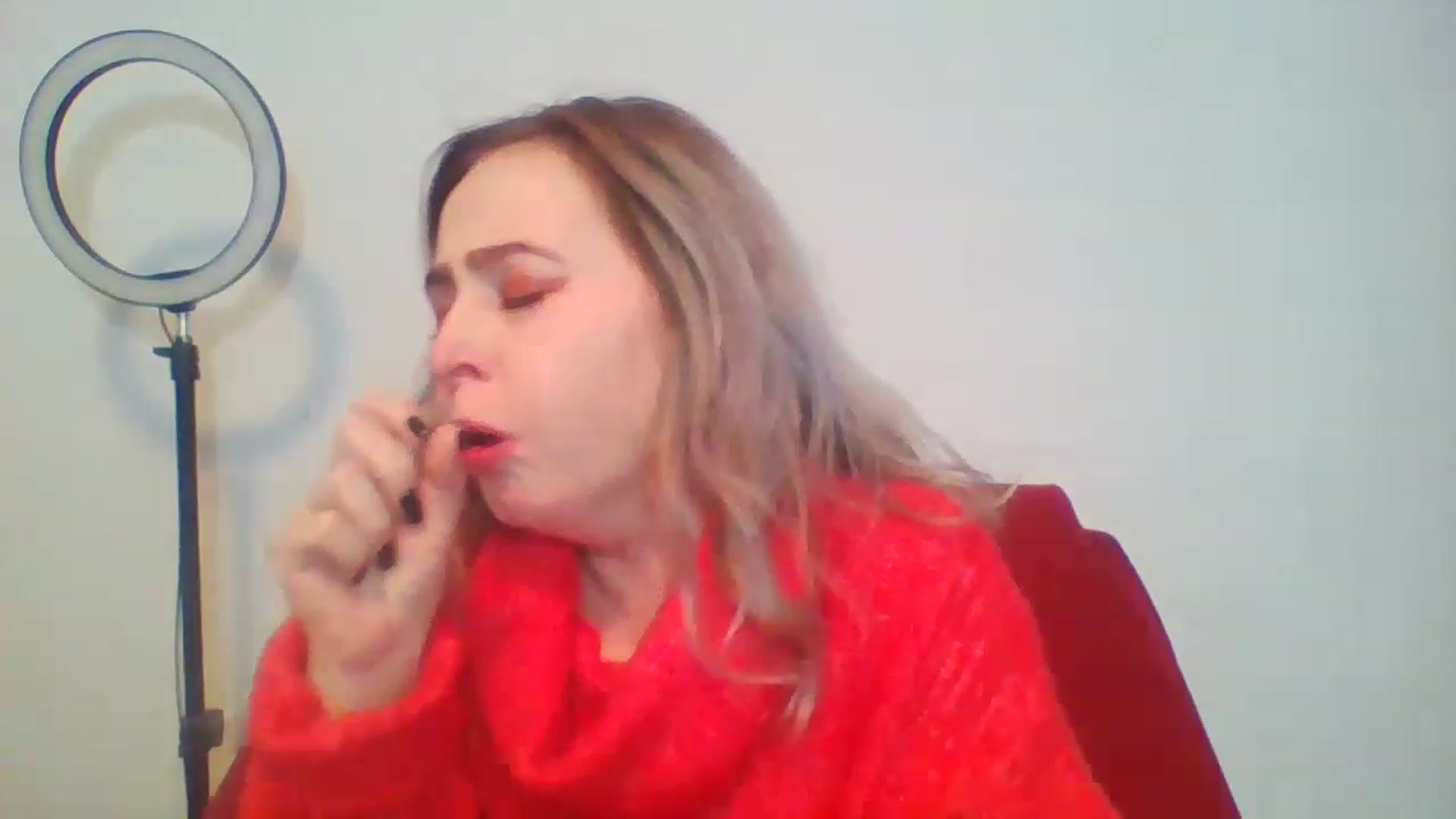 Gallery image thumbnail from GoldenGirl4U1's myfreecams stream on, 11/27/2022, 13:02 image 18 of 20