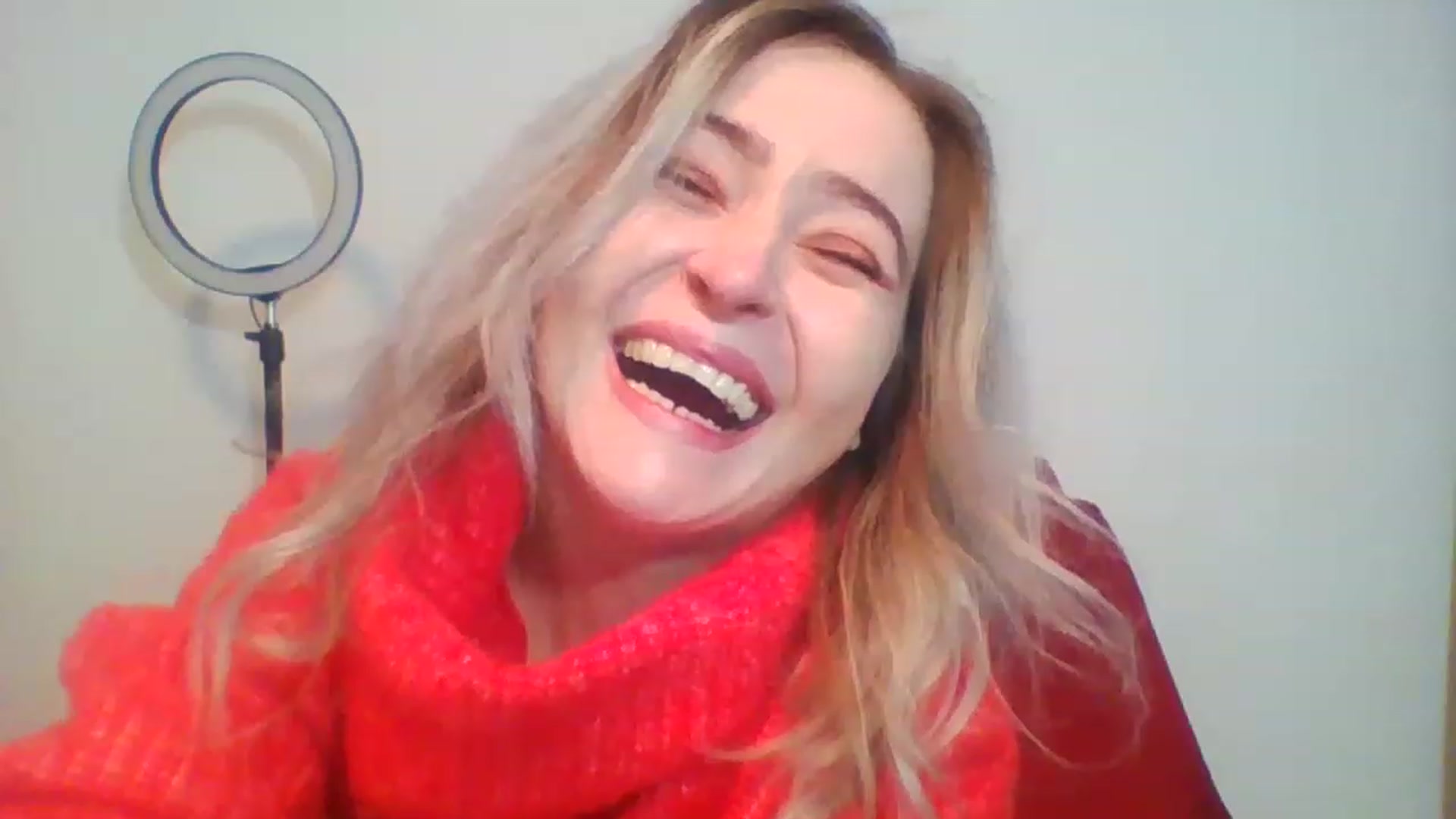 Gallery image thumbnail from GoldenGirl4U1's myfreecams stream on, 11/27/2022, 13:23 image 15 of 20
