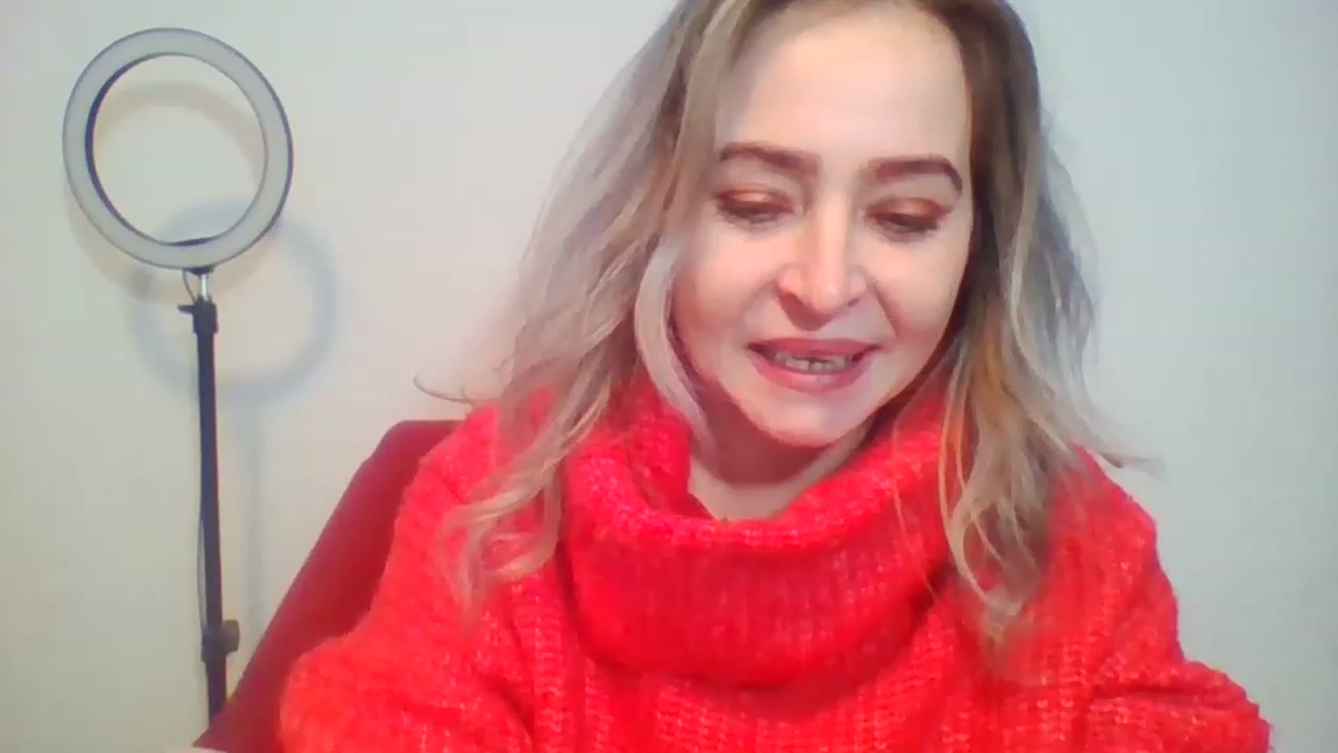 Gallery image thumbnail from GoldenGirl4U1's myfreecams stream on, 11/27/2022, 13:23 image 16 of 20
