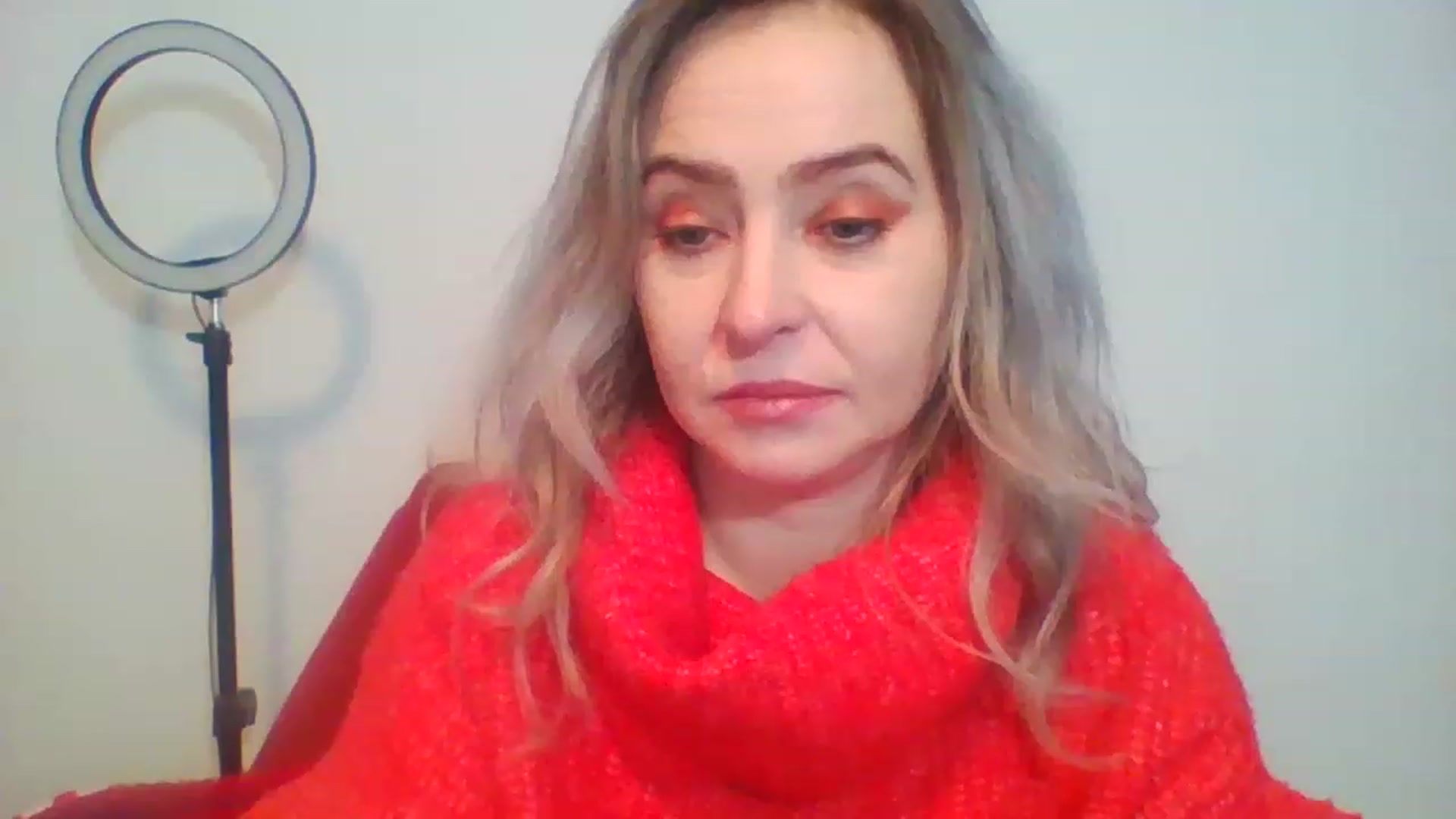 Gallery image thumbnail from GoldenGirl4U1's myfreecams stream on, 11/27/2022, 13:23 image 13 of 20