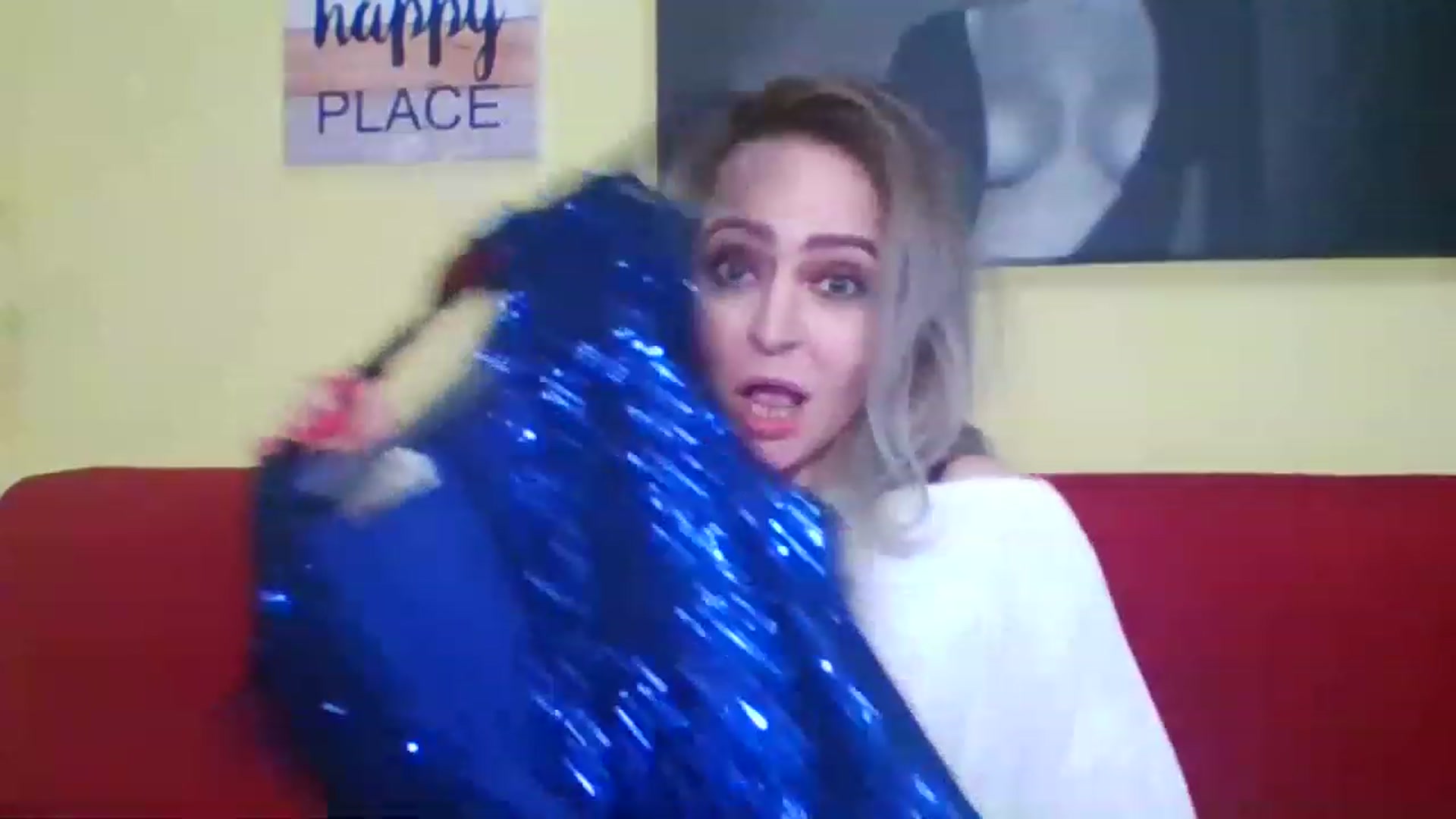 Gallery image thumbnail from GoldenGirl4U1's myfreecams stream on, 12/21/2022, 18:33 image 11 of 20